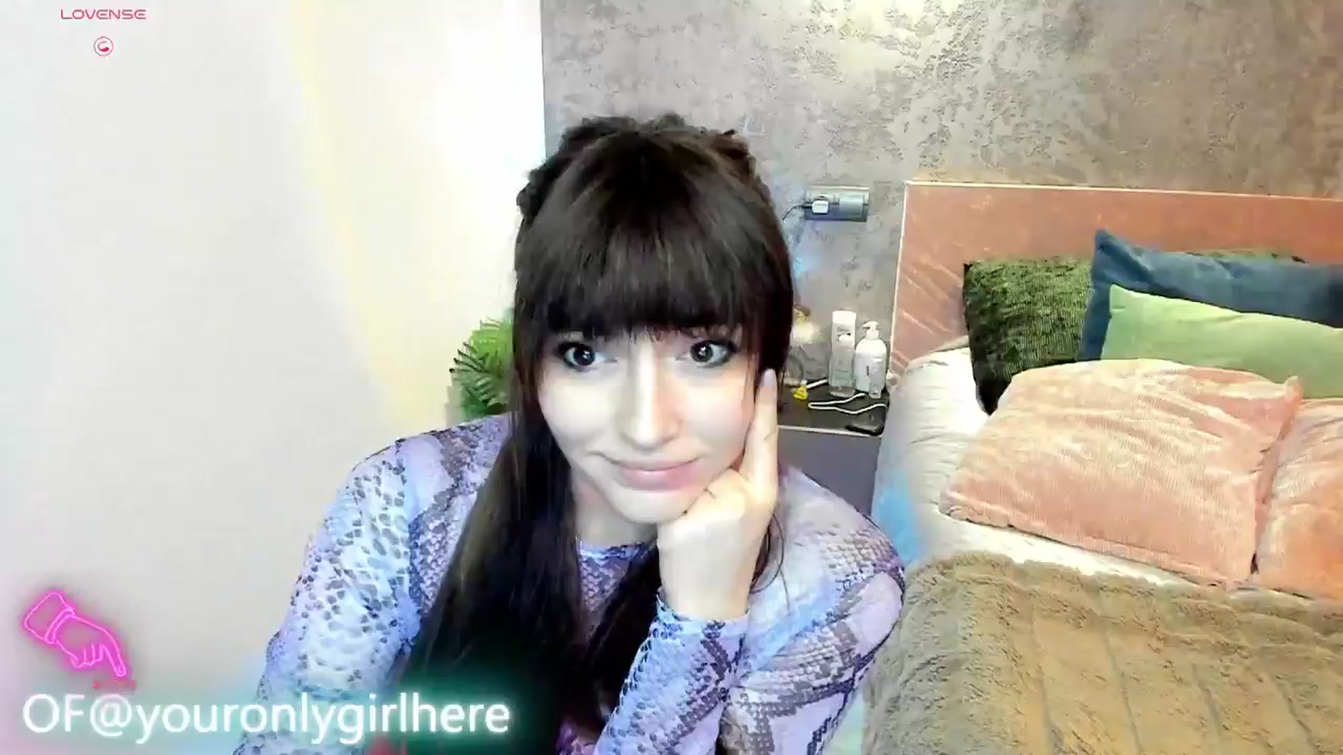 Gallery image thumbnail from Emmy_Emmy's myfreecams stream on, 03/02/2025, 08:52 image 2 of 20