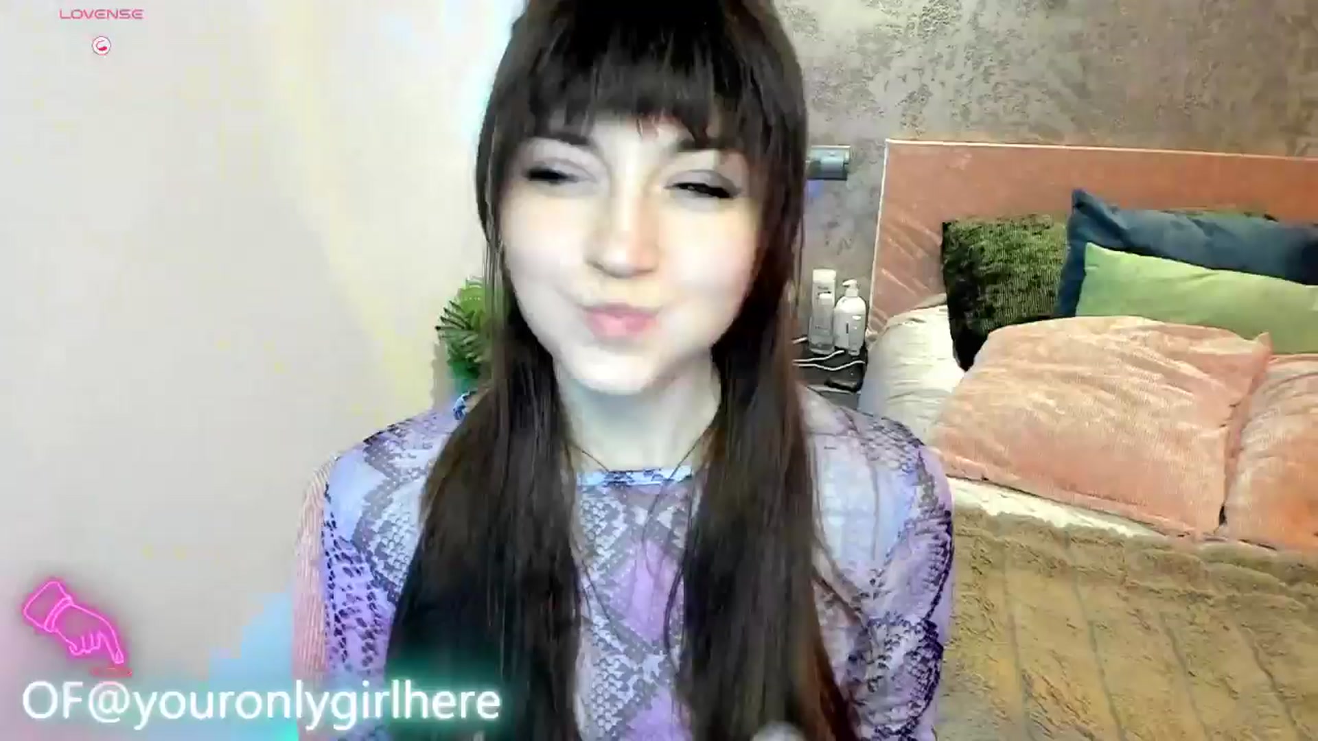 Gallery image thumbnail from Emmy_Emmy's myfreecams stream on, 03/02/2025, 08:52 image 8 of 20