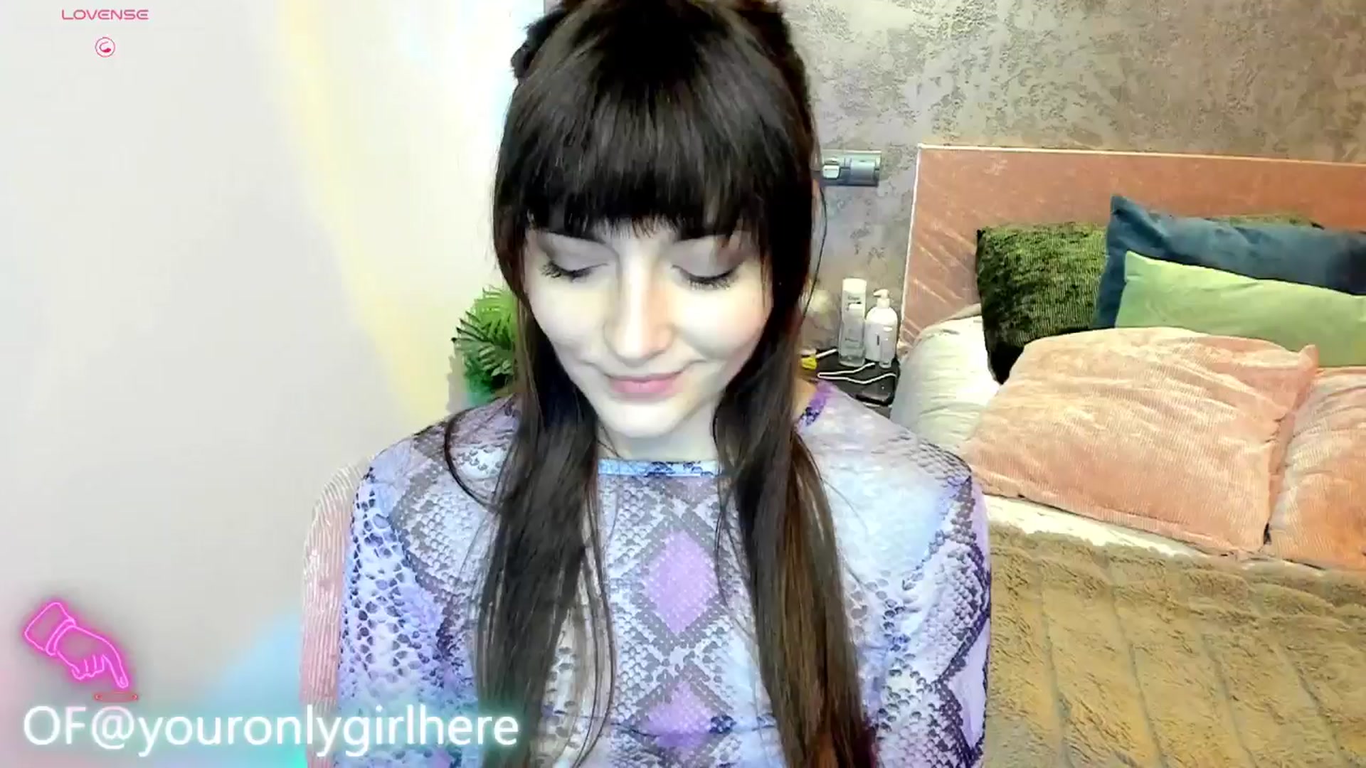 Gallery image thumbnail from Emmy_Emmy's myfreecams stream on, 03/02/2025, 08:52 image 11 of 20