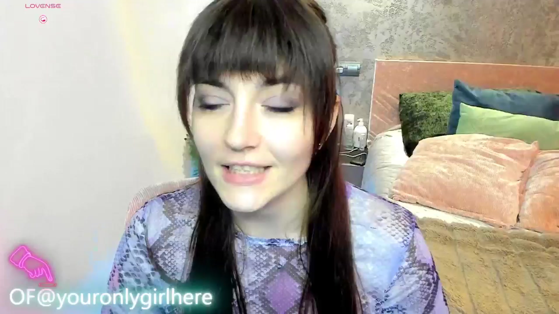 Gallery image thumbnail from Emmy_Emmy's myfreecams stream on, 03/02/2025, 08:52 image 12 of 20