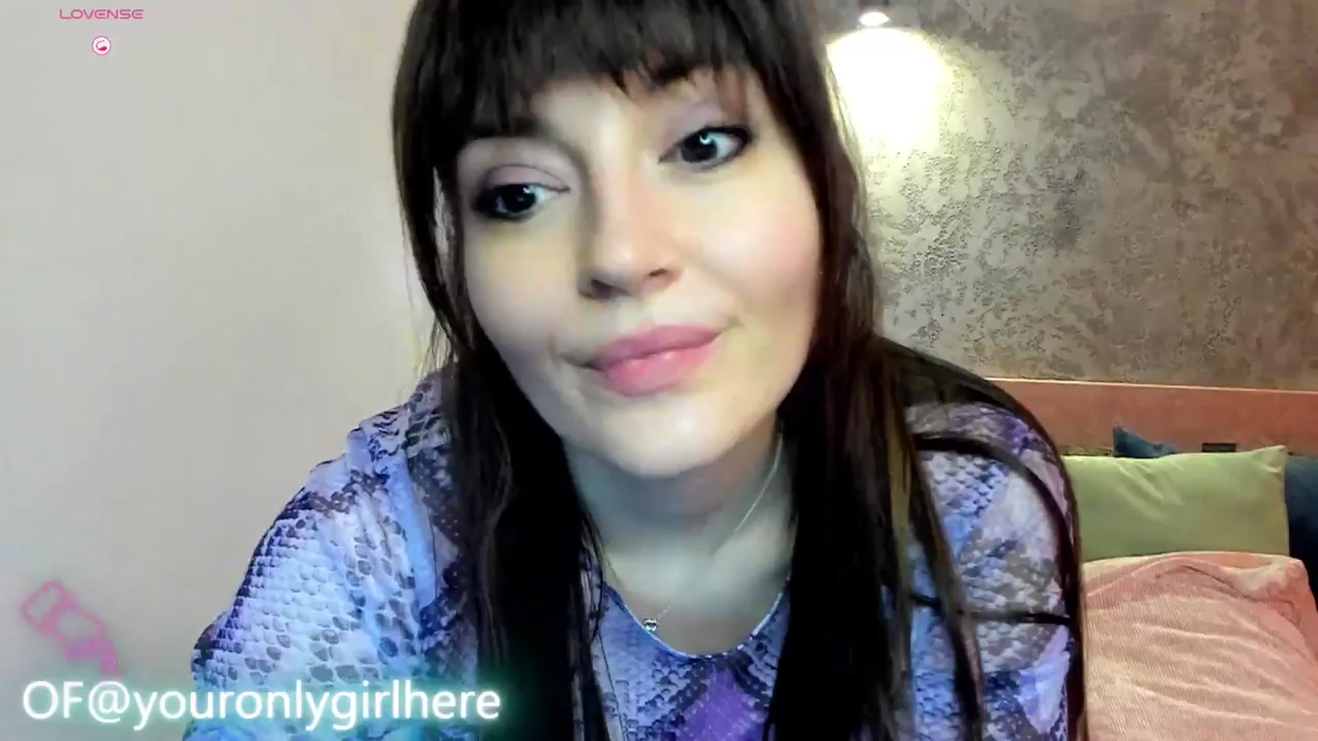 Gallery image thumbnail from Emmy_Emmy's myfreecams stream on, 03/02/2025, 10:53 image 10 of 20
