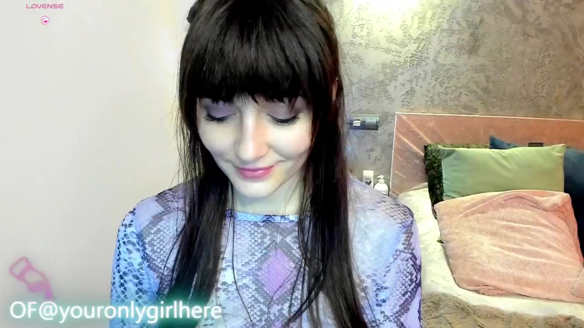 Gallery image thumbnail from Emmy_Emmy's myfreecams stream on, 03/02/2025, 10:53 image 17 of 20