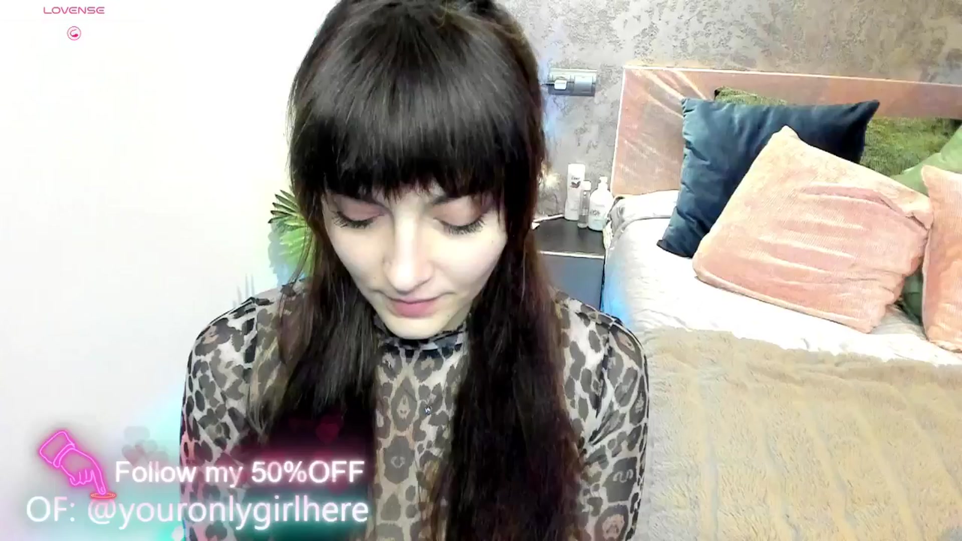 Gallery image thumbnail from Emmy_Emmy's myfreecams stream on, 03/03/2025, 11:15 image 1 of 20