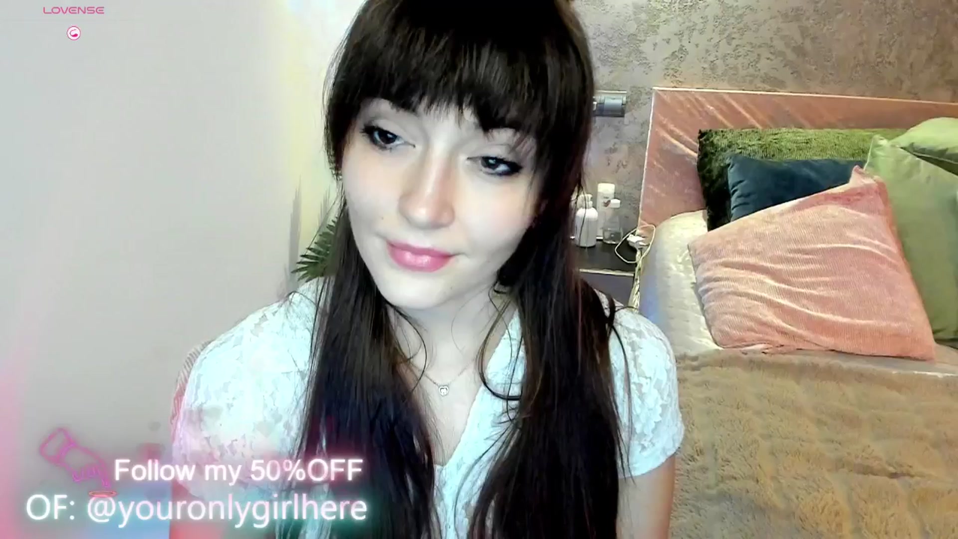 Gallery image thumbnail from Emmy_Emmy's myfreecams stream on, 03/04/2025, 09:50 image 8 of 20