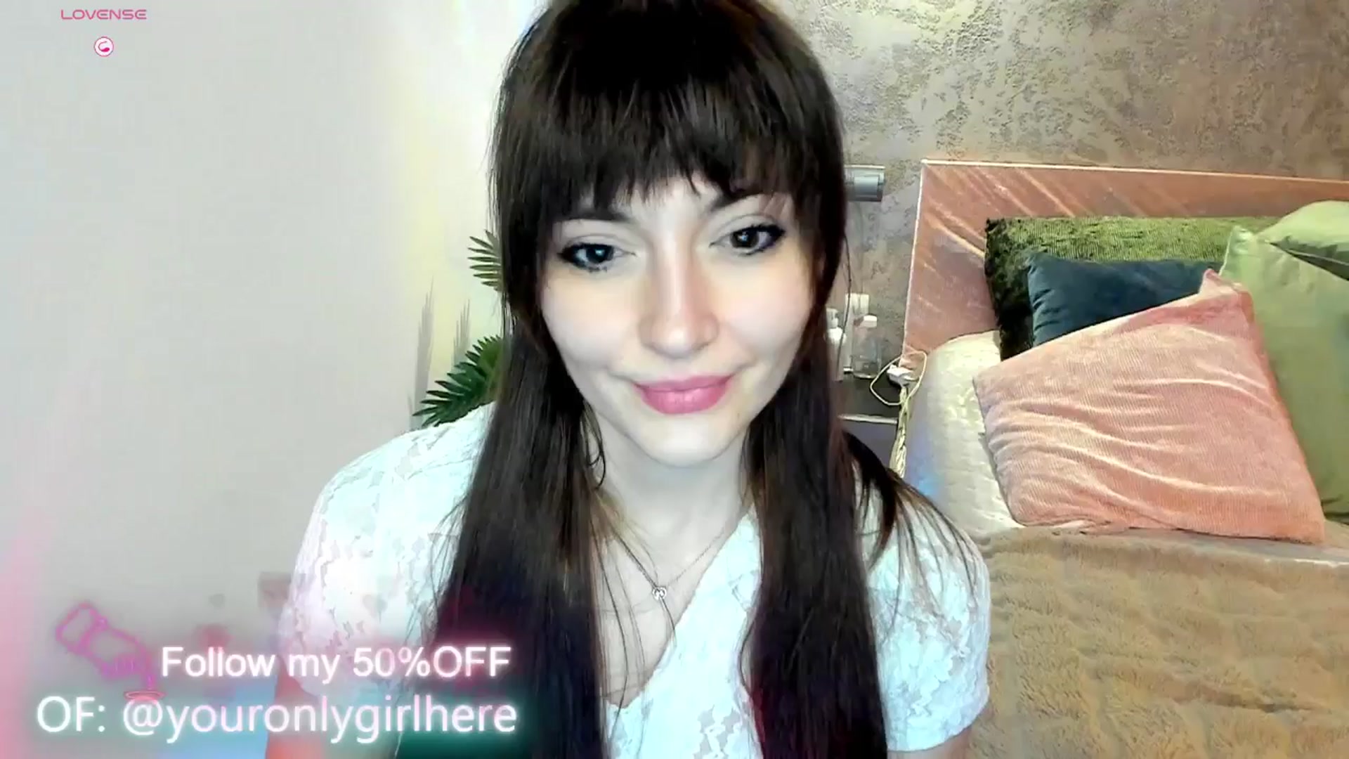 Gallery image thumbnail from Emmy_Emmy's myfreecams stream on, 03/04/2025, 09:50 image 2 of 20