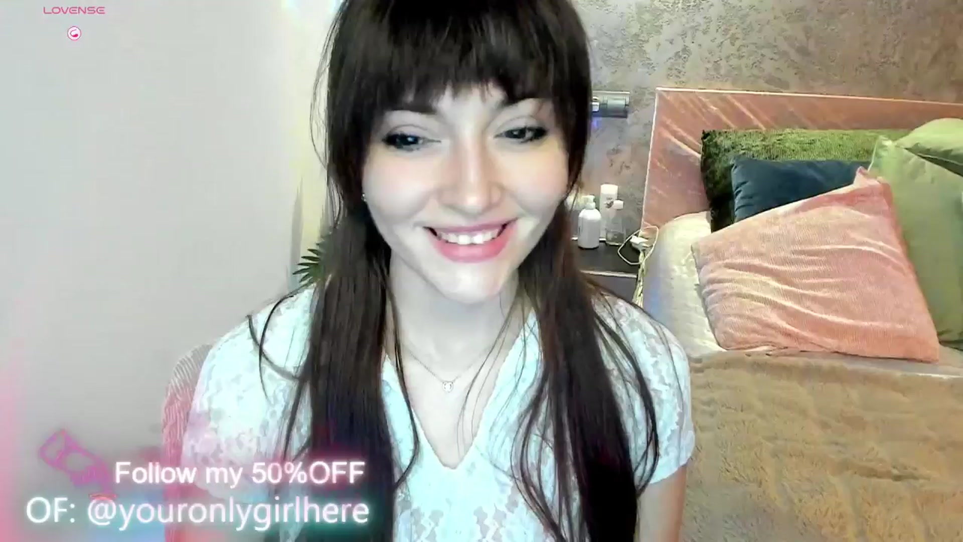 Gallery image thumbnail from Emmy_Emmy's myfreecams stream on, 03/04/2025, 09:50 image 7 of 20