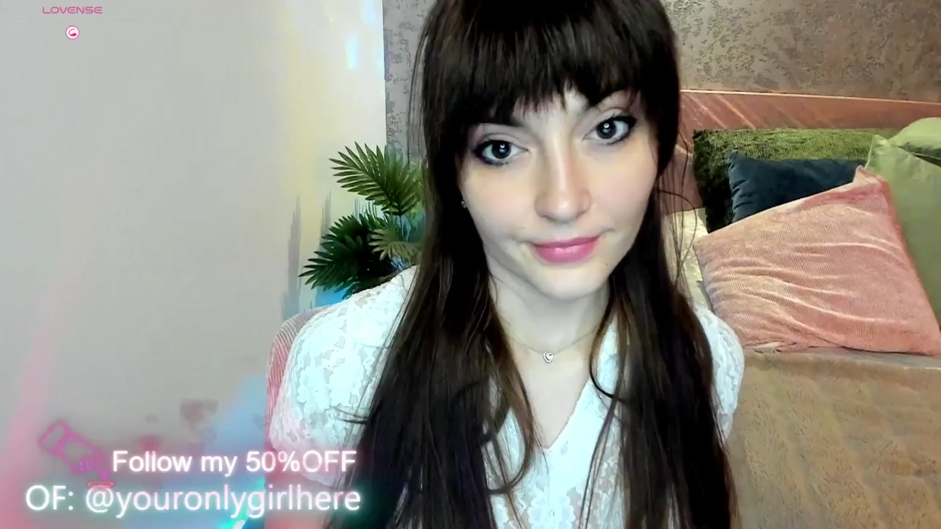 Gallery image thumbnail from Emmy_Emmy's myfreecams stream on, 03/04/2025, 09:50 image 16 of 20