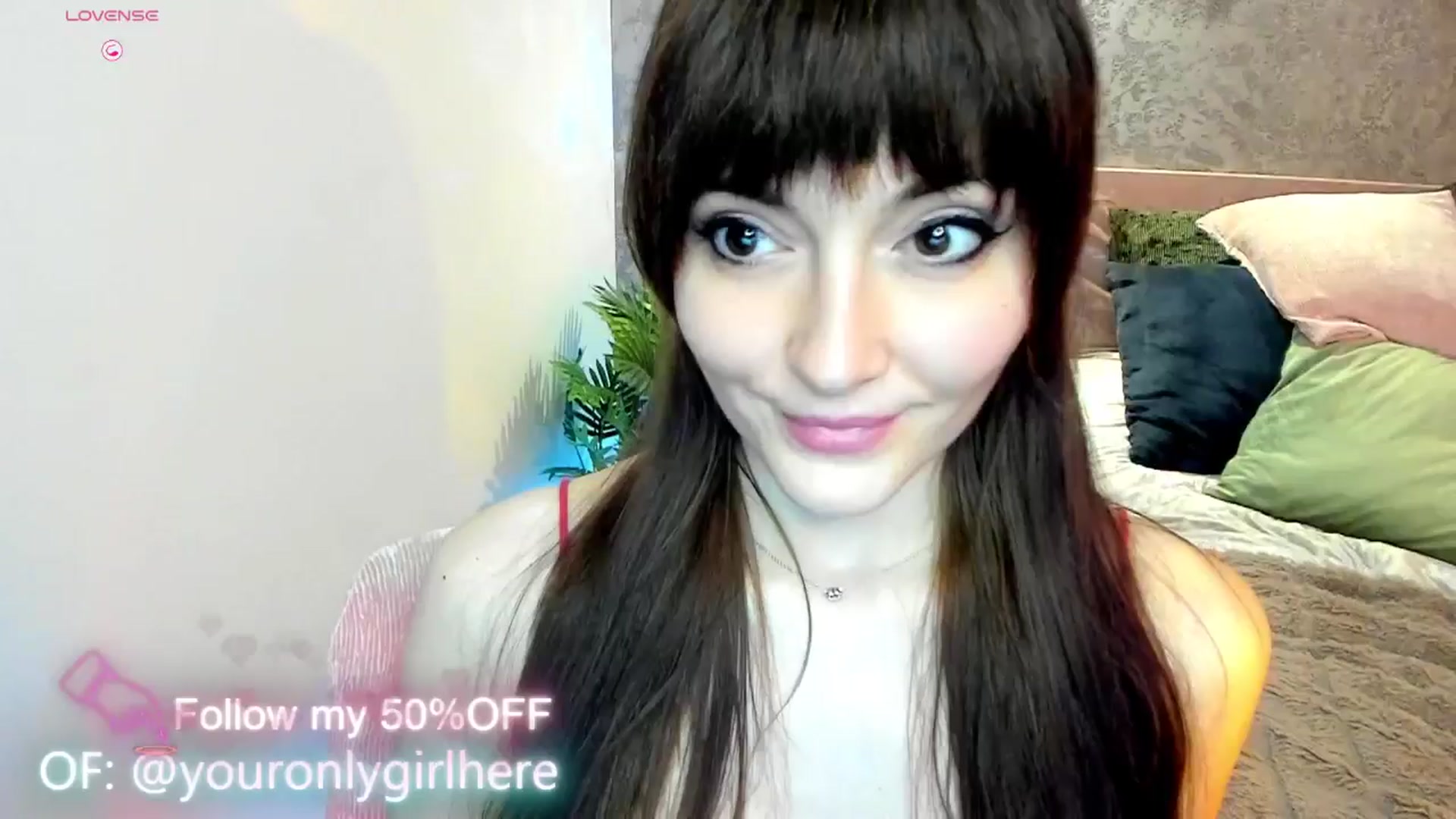 Gallery image thumbnail from Emmy_Emmy's myfreecams stream on, 03/07/2025, 10:18 image 11 of 20