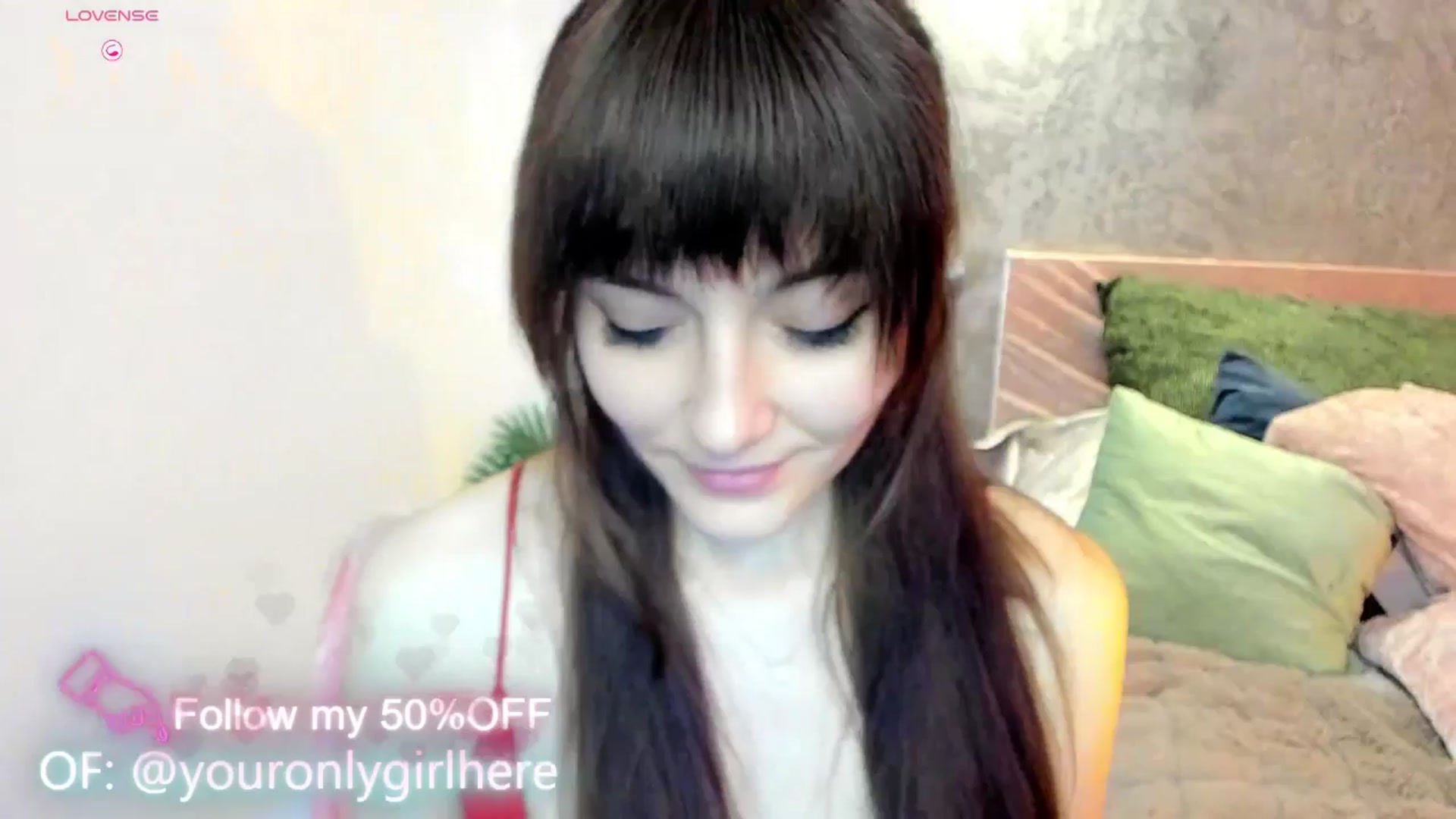 Gallery image thumbnail from Emmy_Emmy's myfreecams stream on, 03/09/2025, 09:43 image 13 of 20