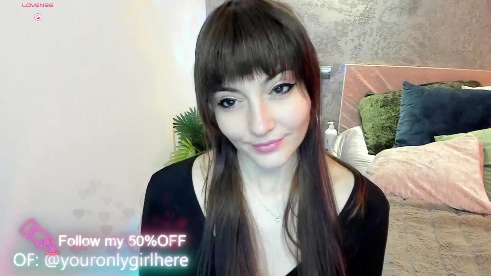Gallery image thumbnail from Emmy_Emmy's myfreecams stream on, 03/10/2025, 09:33 image 3 of 20