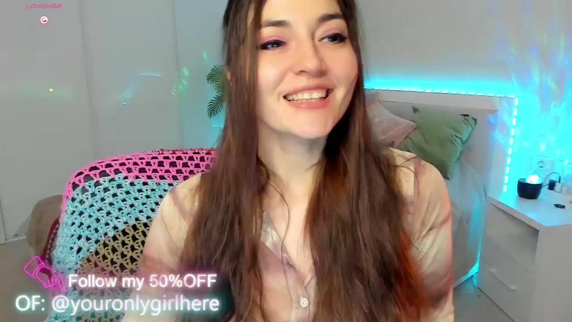 Gallery image thumbnail from Emmy_Emmy's myfreecams stream on, 03/19/2025, 09:24 image 1 of 20