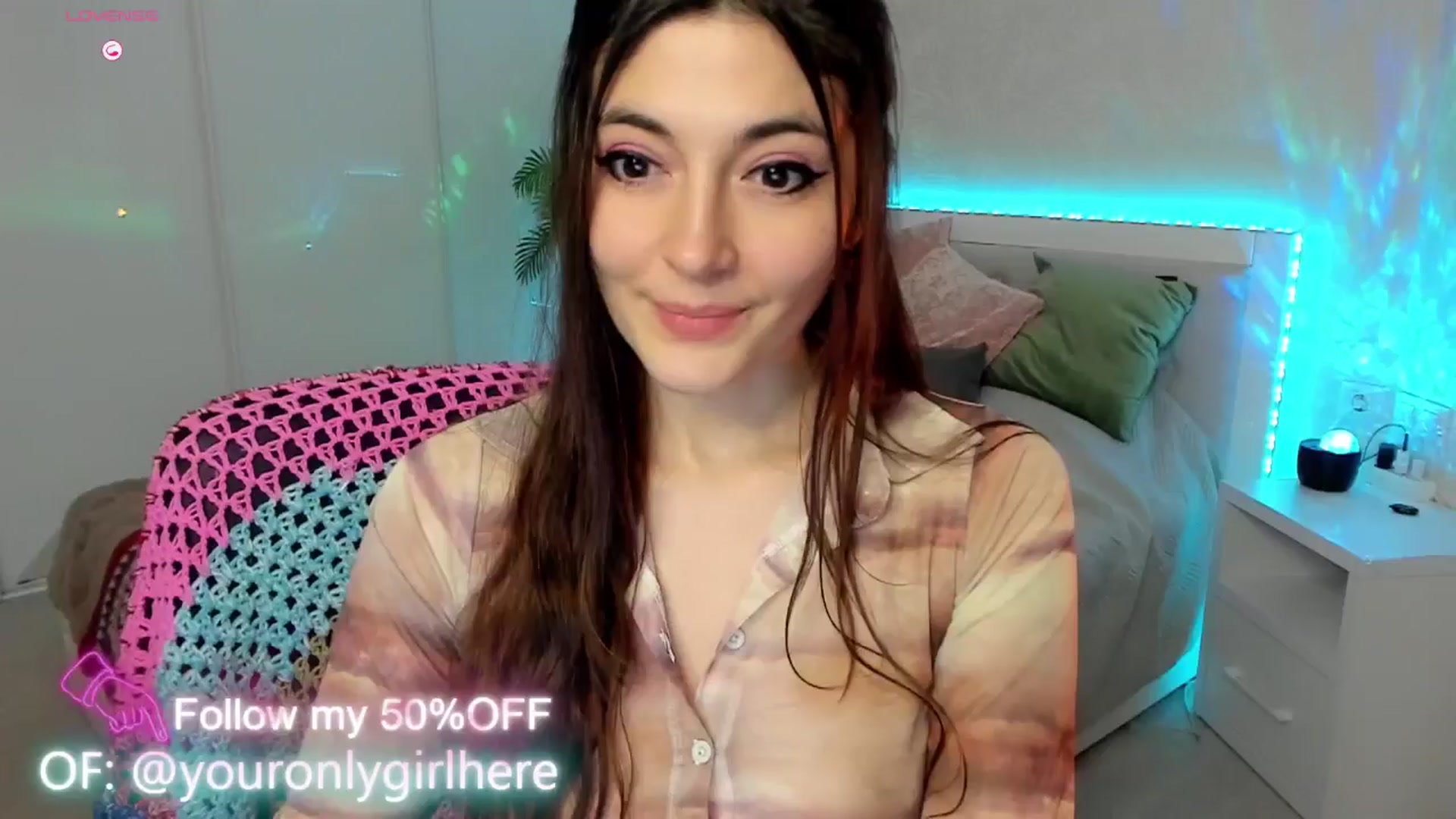 Gallery image thumbnail from Emmy_Emmy's myfreecams stream on, 03/19/2025, 09:24 image 18 of 20