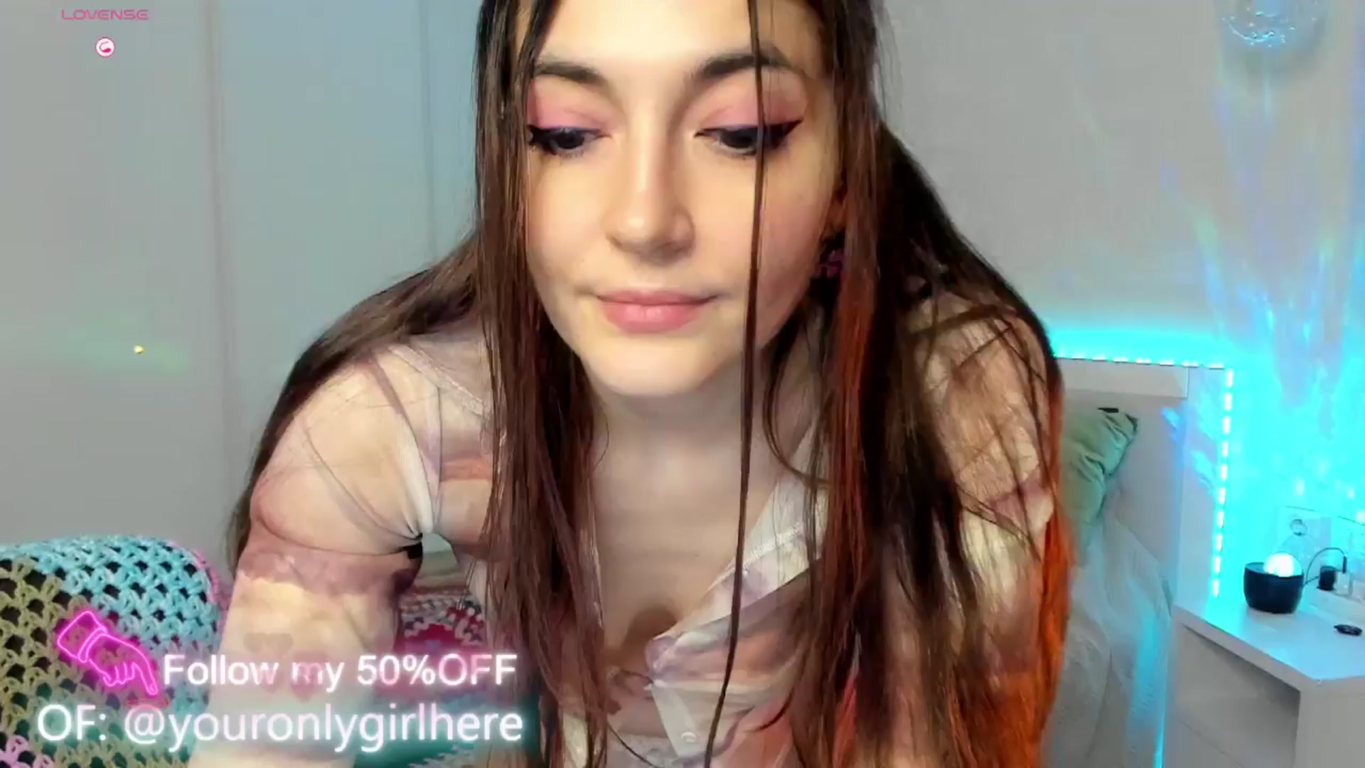 Gallery image thumbnail from Emmy_Emmy's myfreecams stream on, 03/19/2025, 10:32 image 11 of 20