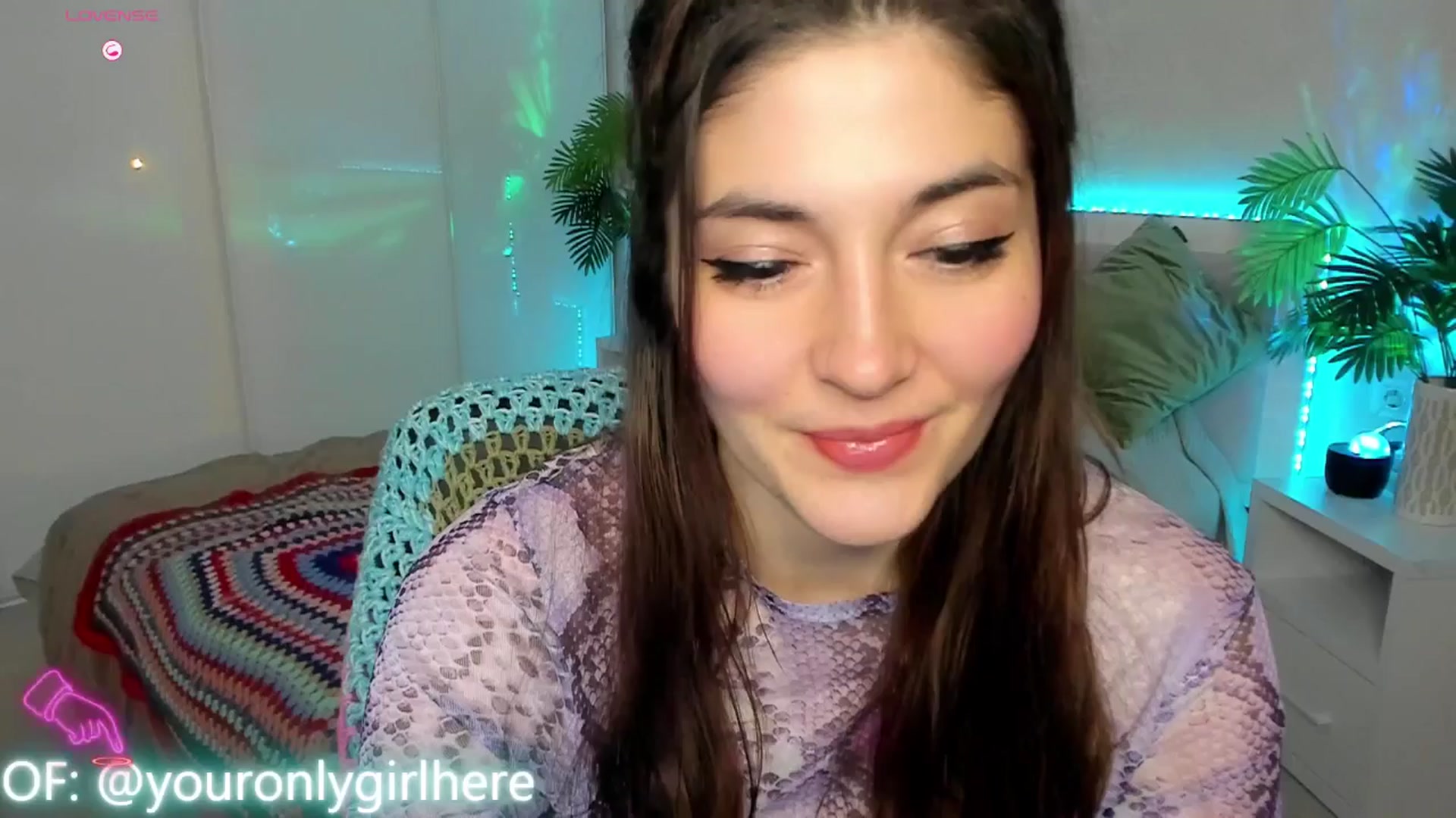 Gallery image thumbnail from Emmy_Emmy's myfreecams stream on, 03/28/2025, 08:03 image 2 of 20