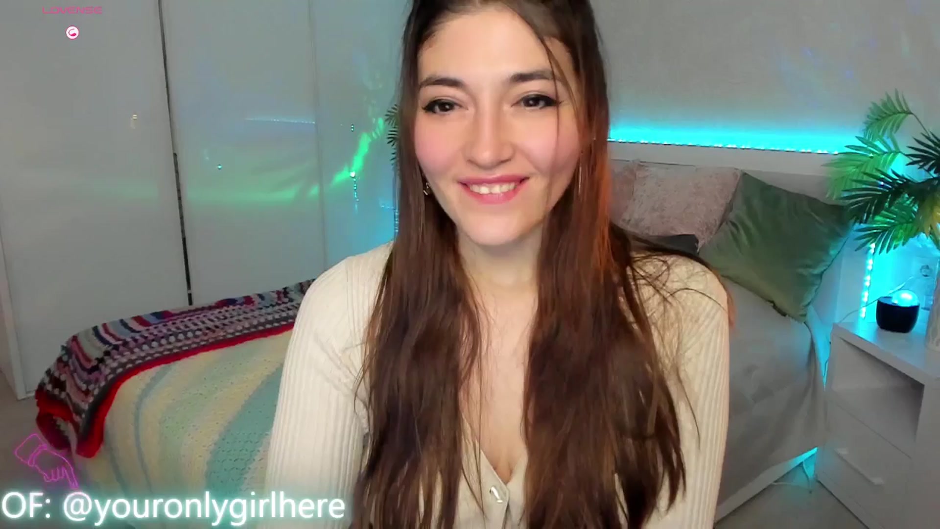 Gallery image thumbnail from Emmy_Emmy's myfreecams stream on, 03/30/2025, 08:37 image 2 of 20