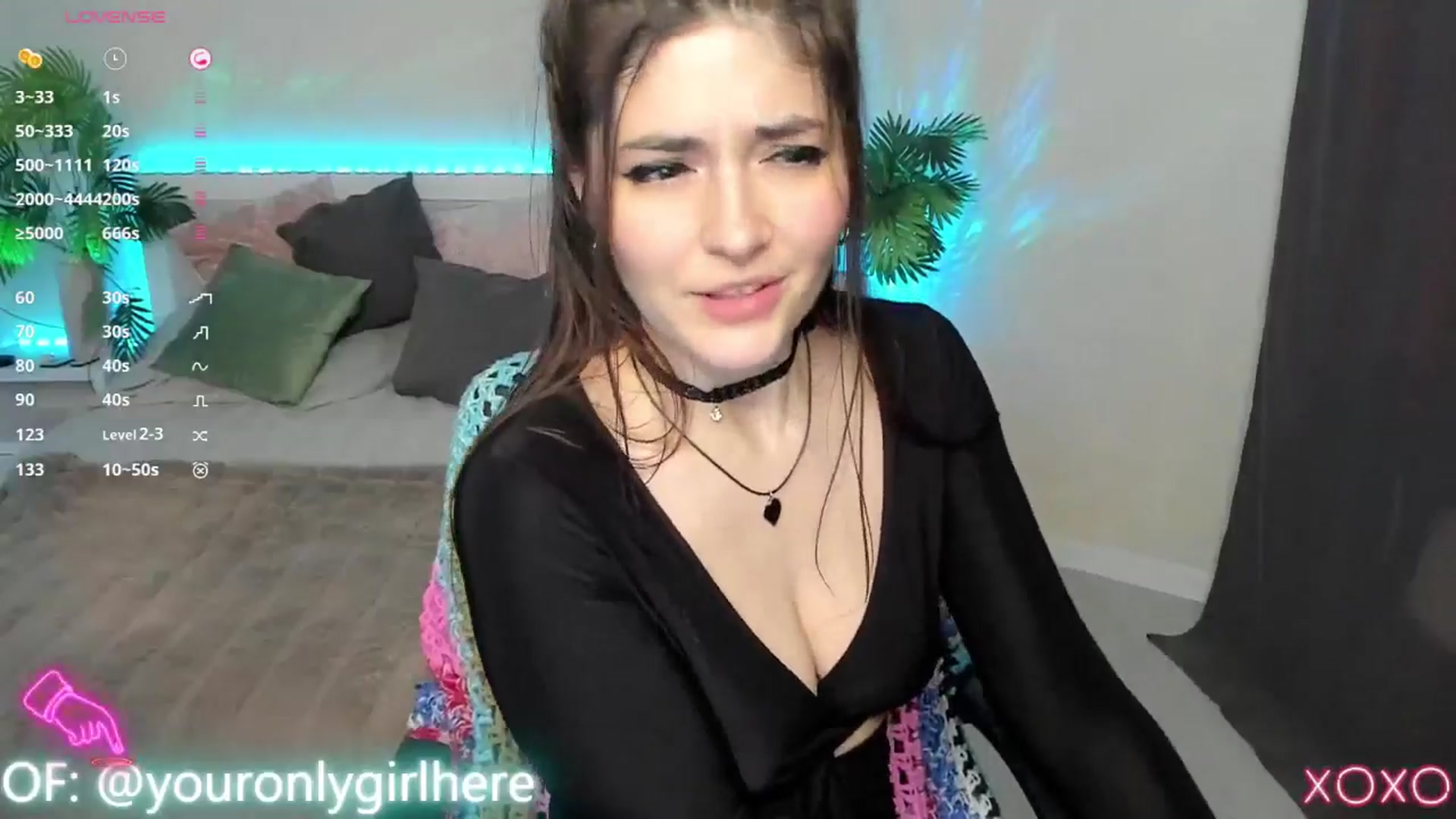Gallery image thumbnail from Emmy_Emmy's myfreecams stream on, 04/06/2025, 07:26 image 14 of 20