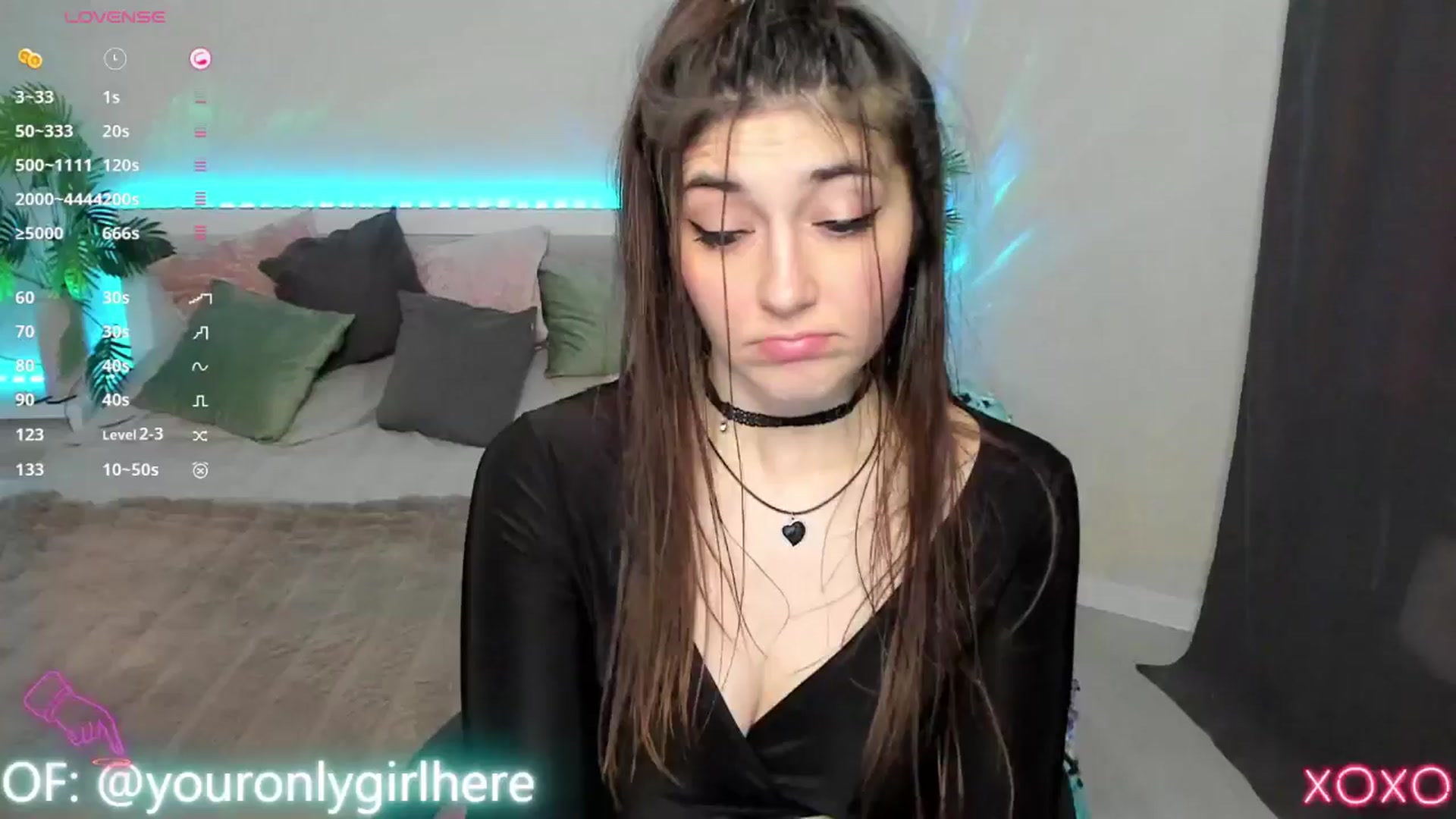 Gallery image thumbnail from Emmy_Emmy's myfreecams stream on, 04/06/2025, 08:54 image 7 of 20