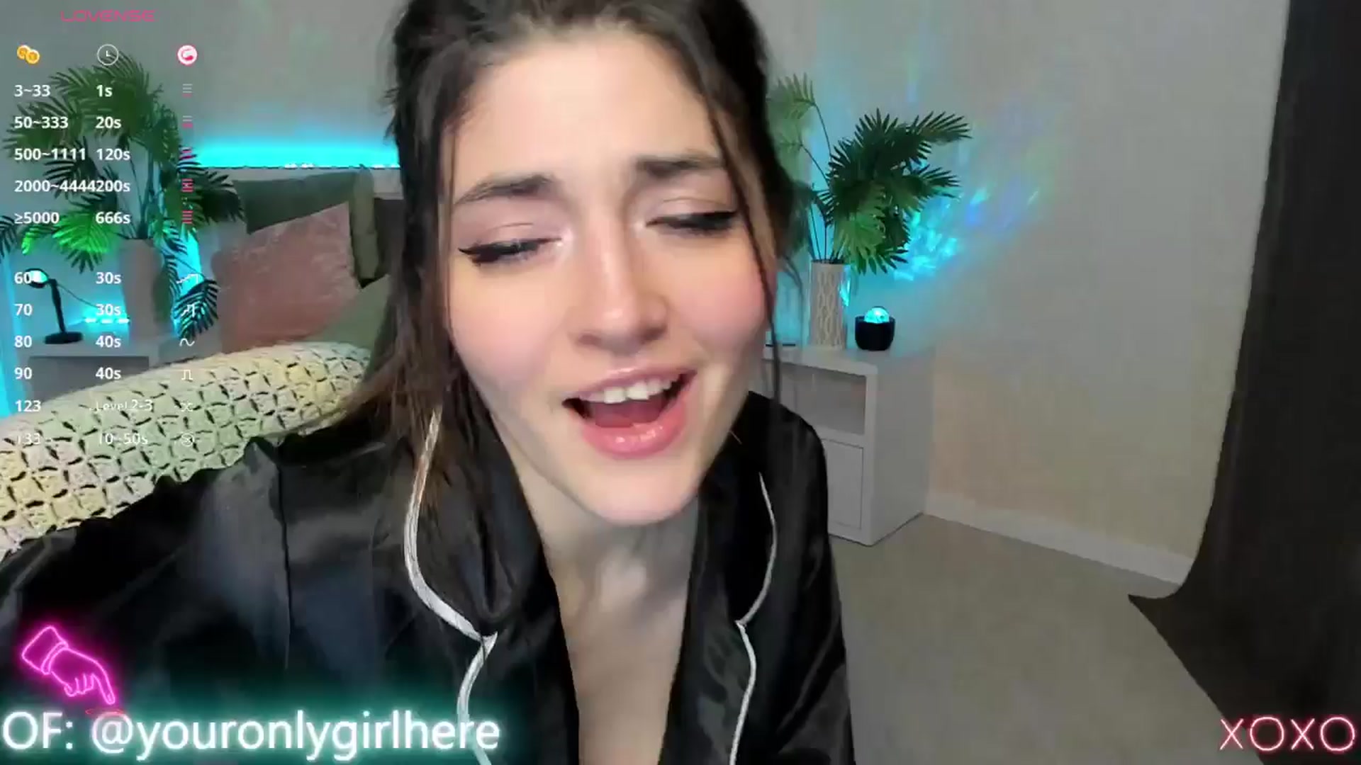 Gallery image thumbnail from Emmy_Emmy's myfreecams stream on, 04/08/2025, 09:22 image 3 of 20