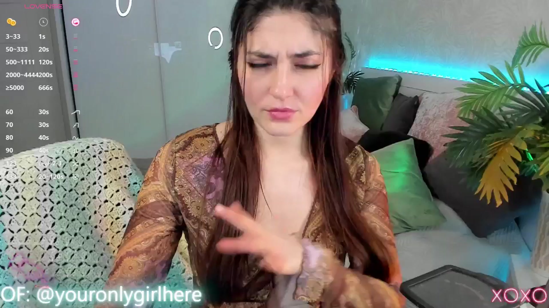 Gallery image thumbnail from Emmy_Emmy's myfreecams stream on, 04/13/2025, 08:25 image 7 of 20
