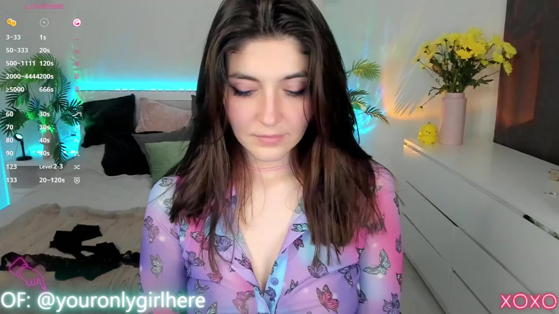 Gallery image thumbnail from Emmy_Emmy's myfreecams stream on, 04/21/2025, 09:34 image 20 of 20