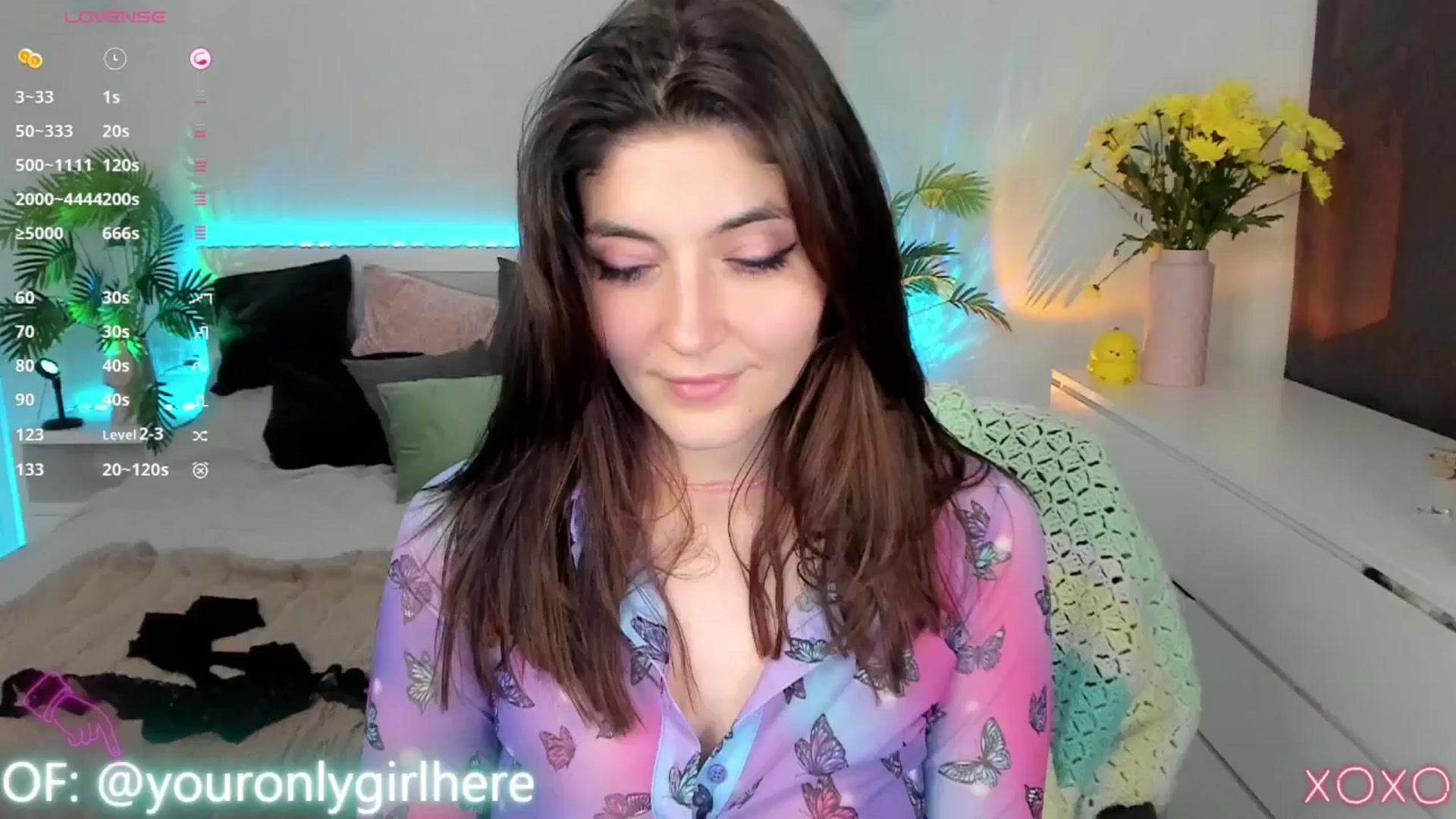 Gallery image thumbnail from Emmy_Emmy's myfreecams stream on, 04/21/2025, 09:34 image 15 of 20