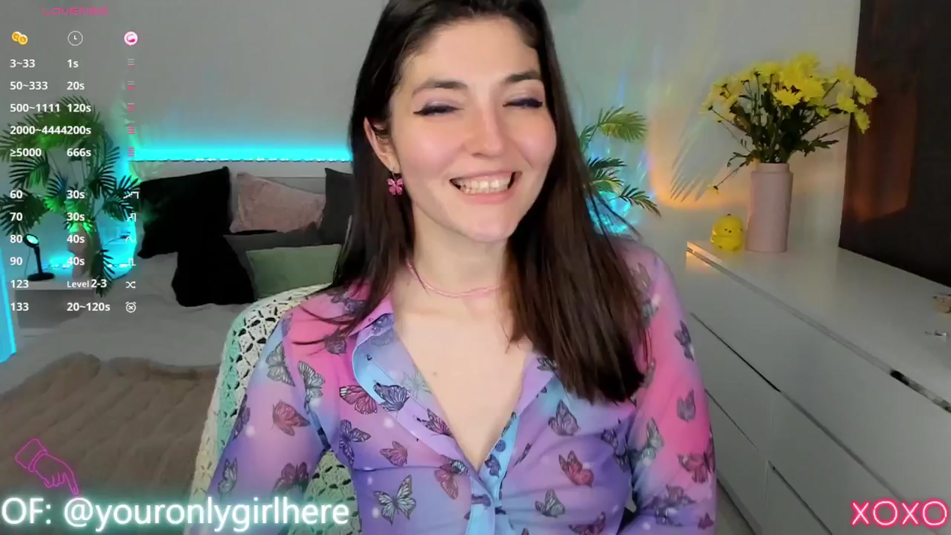 Gallery image thumbnail from Emmy_Emmy's myfreecams stream on, 04/21/2025, 09:34 image 11 of 20