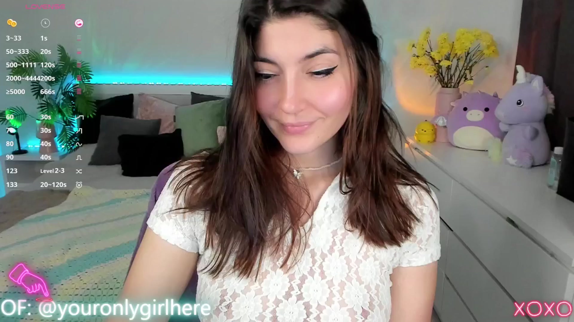 Gallery image thumbnail from Emmy_Emmy's myfreecams stream on, 04/26/2025, 08:14 image 11 of 20