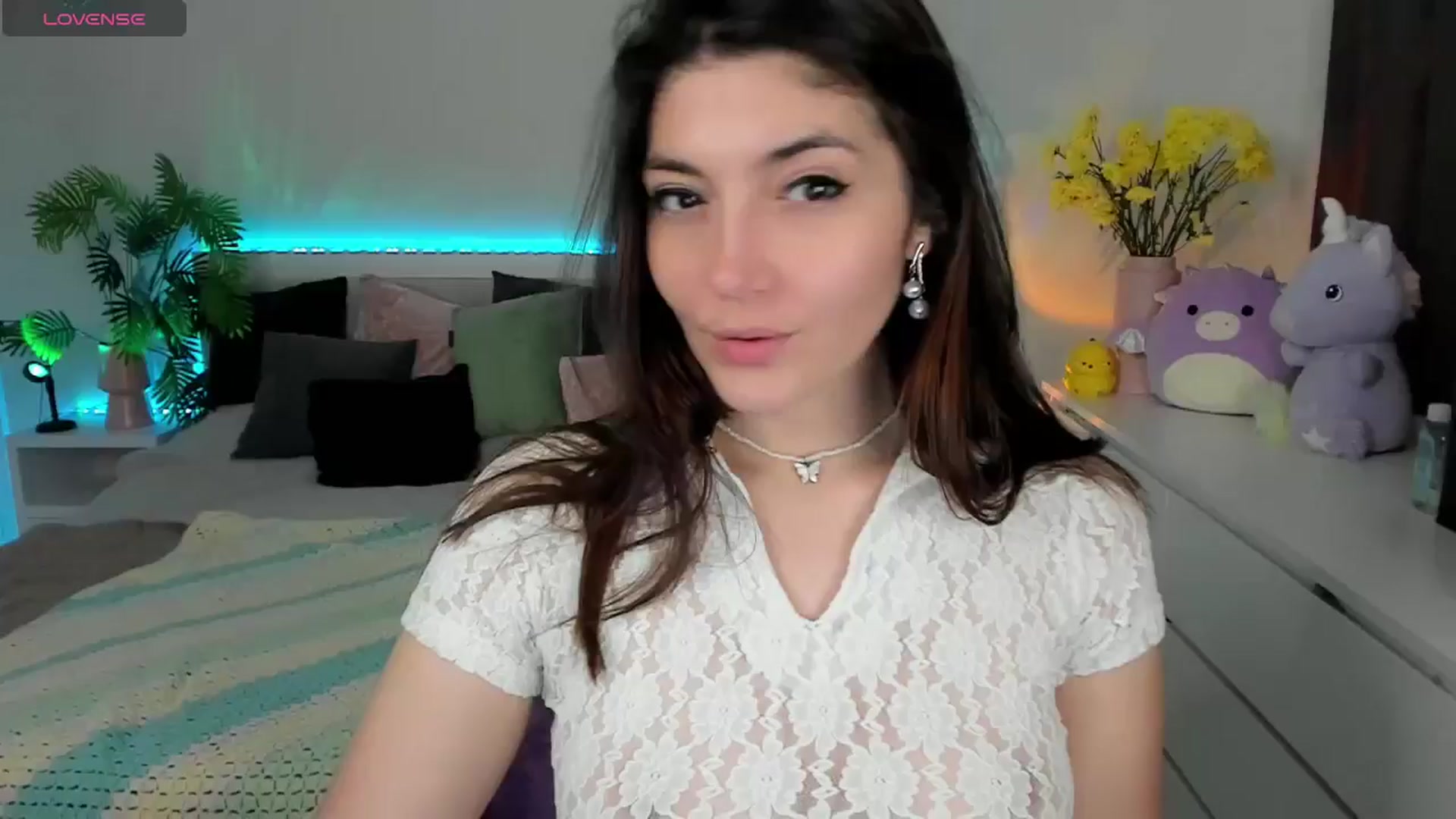 Gallery image thumbnail from Emmy_Emmy's myfreecams stream on, 04/26/2025, 08:14 image 1 of 20