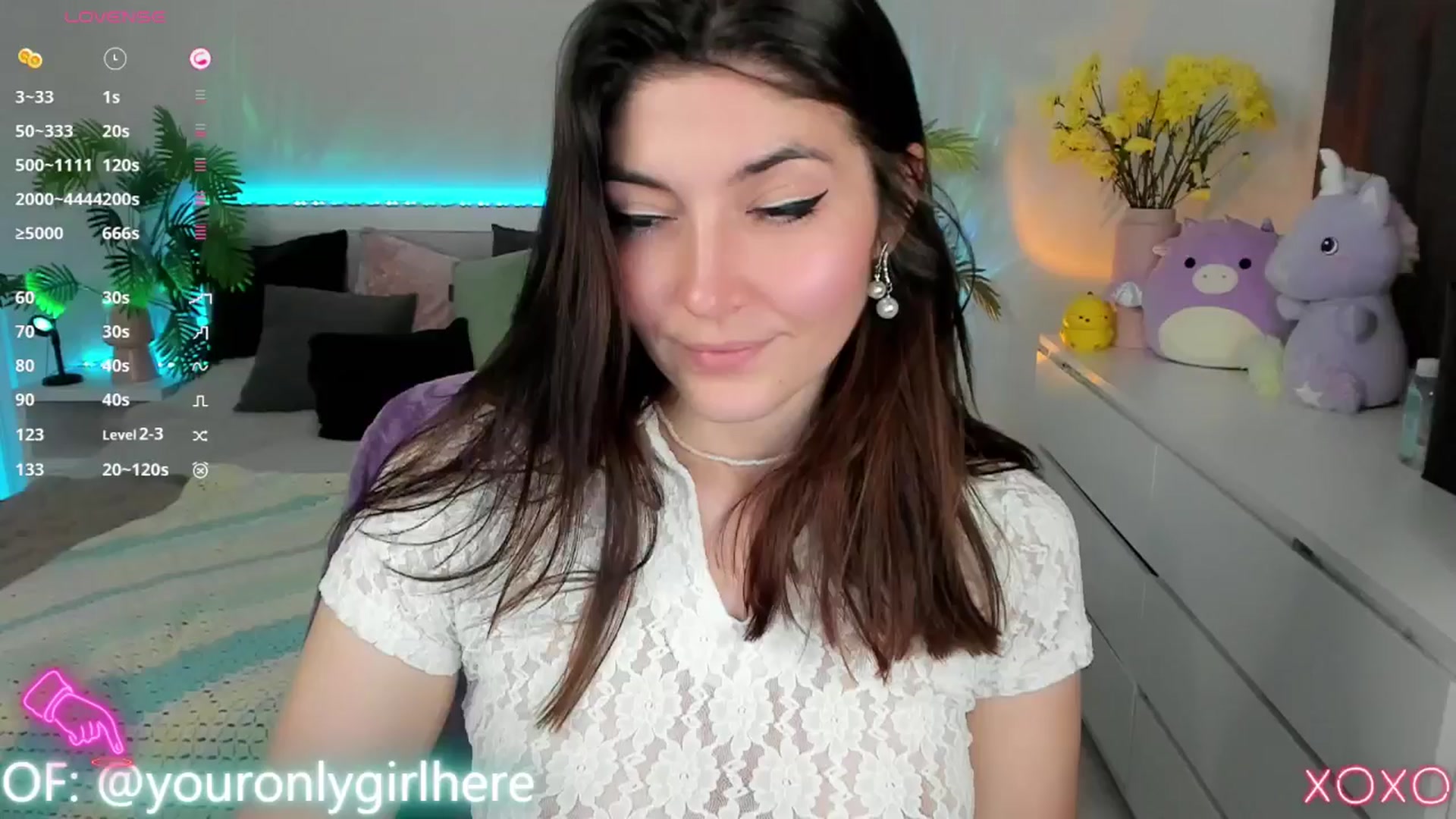 Gallery image thumbnail from Emmy_Emmy's myfreecams stream on, 04/26/2025, 08:14 image 16 of 20