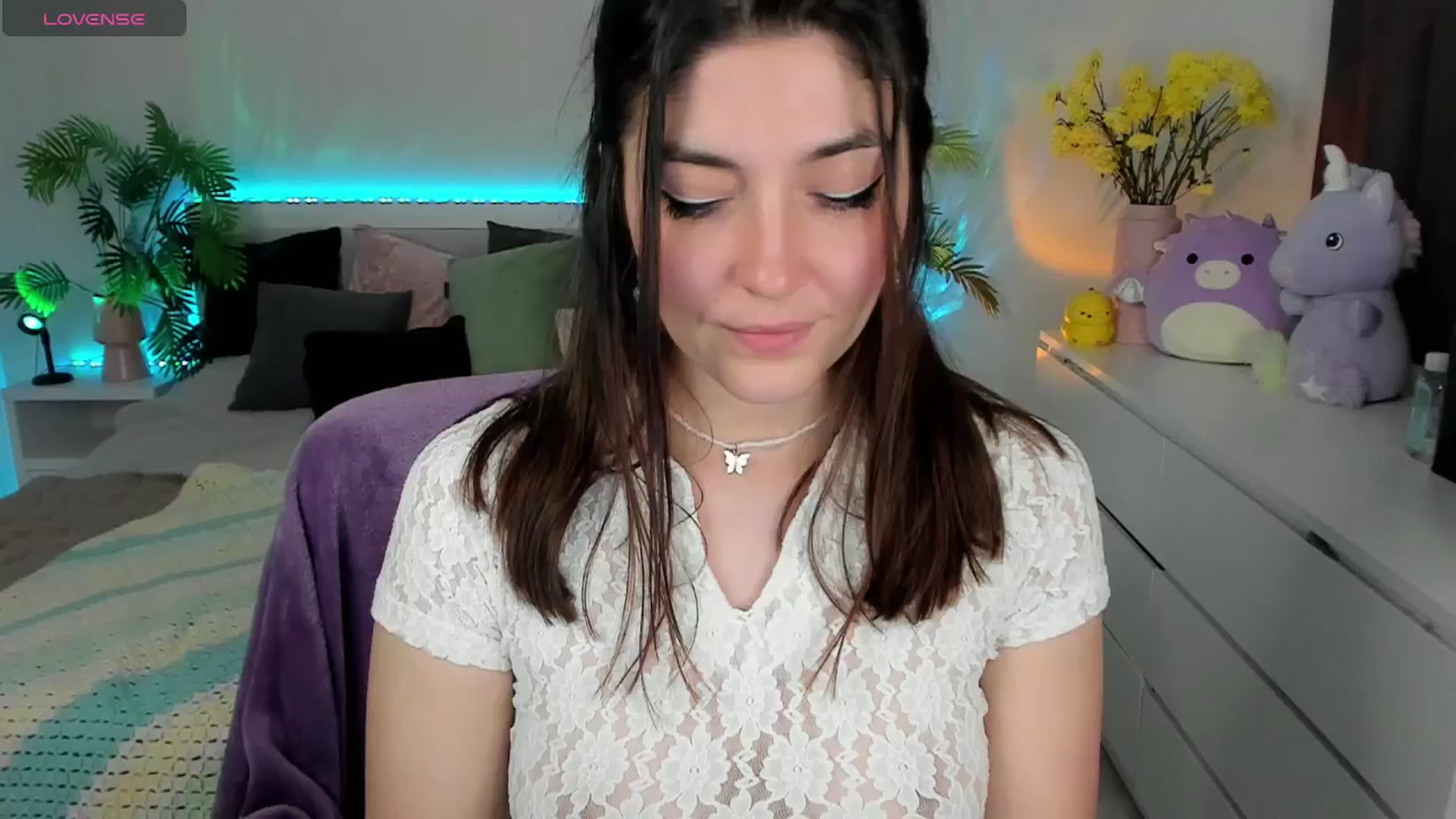 Gallery image thumbnail from Emmy_Emmy's myfreecams stream on, 04/26/2025, 08:14 image 8 of 20