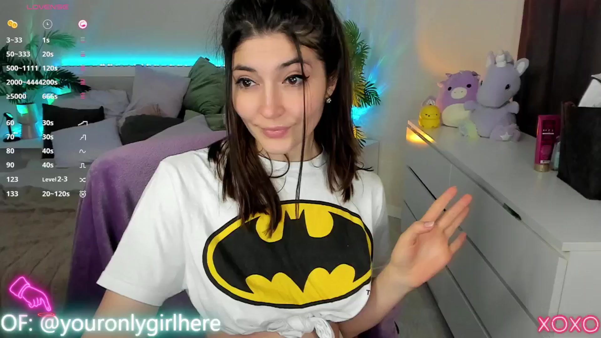Gallery image thumbnail from Emmy_Emmy's myfreecams stream on, 05/03/2025, 08:53 image 14 of 20