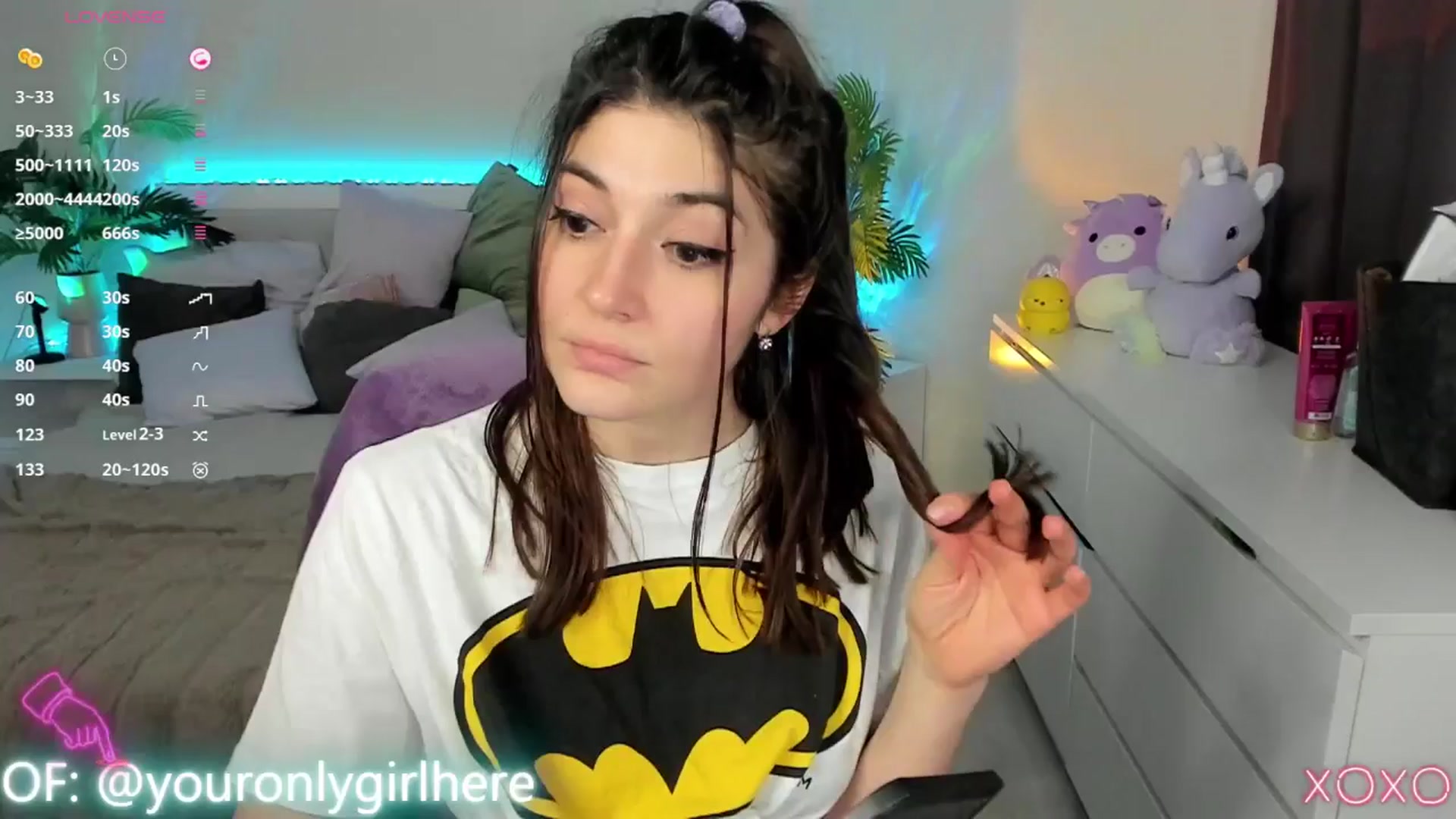 Gallery image thumbnail from Emmy_Emmy's myfreecams stream on, 05/03/2025, 11:14 image 14 of 20