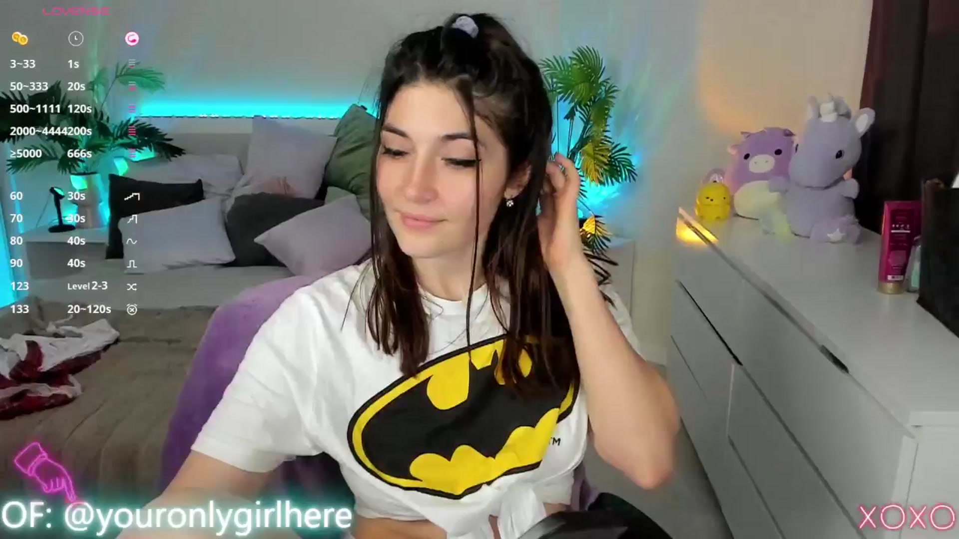 Gallery image thumbnail from Emmy_Emmy's myfreecams stream on, 05/03/2025, 11:14 image 17 of 20