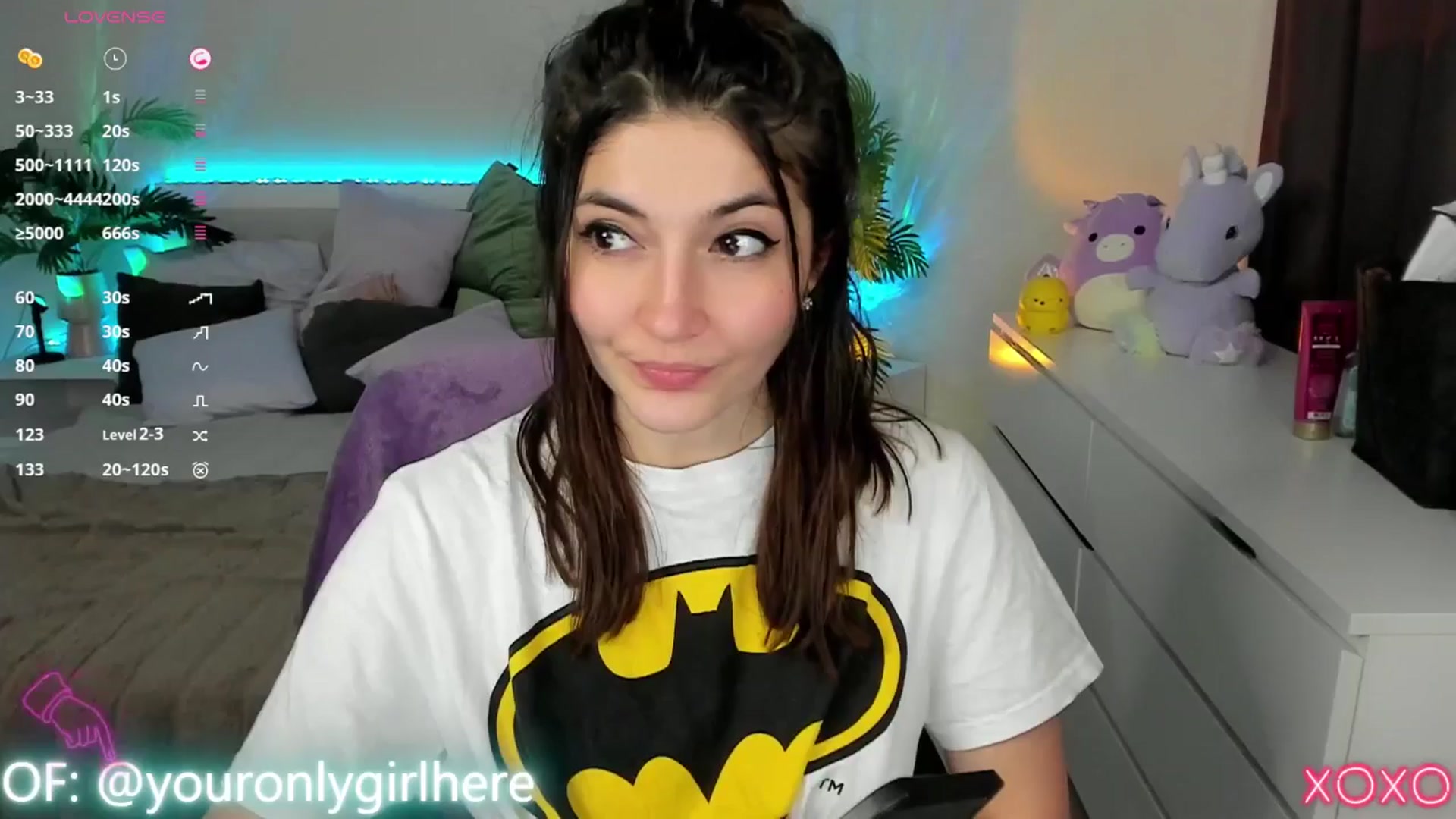 Gallery image thumbnail from Emmy_Emmy's myfreecams stream on, 05/03/2025, 11:14 image 13 of 20