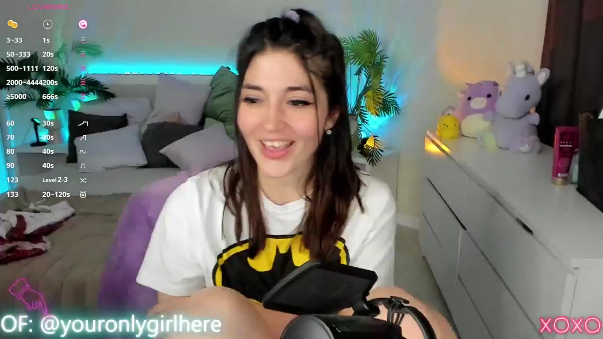 Gallery image thumbnail from Emmy_Emmy's myfreecams stream on, 05/03/2025, 11:14 image 18 of 20