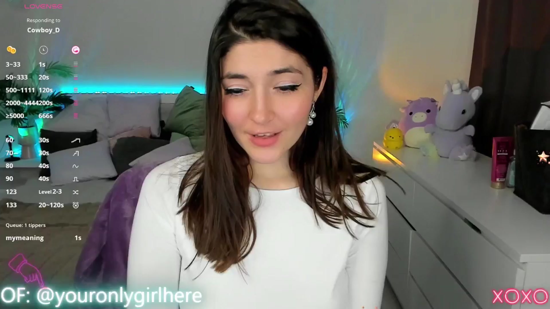 Gallery image thumbnail from Emmy_Emmy's myfreecams stream on, 05/04/2025, 08:18 image 15 of 20