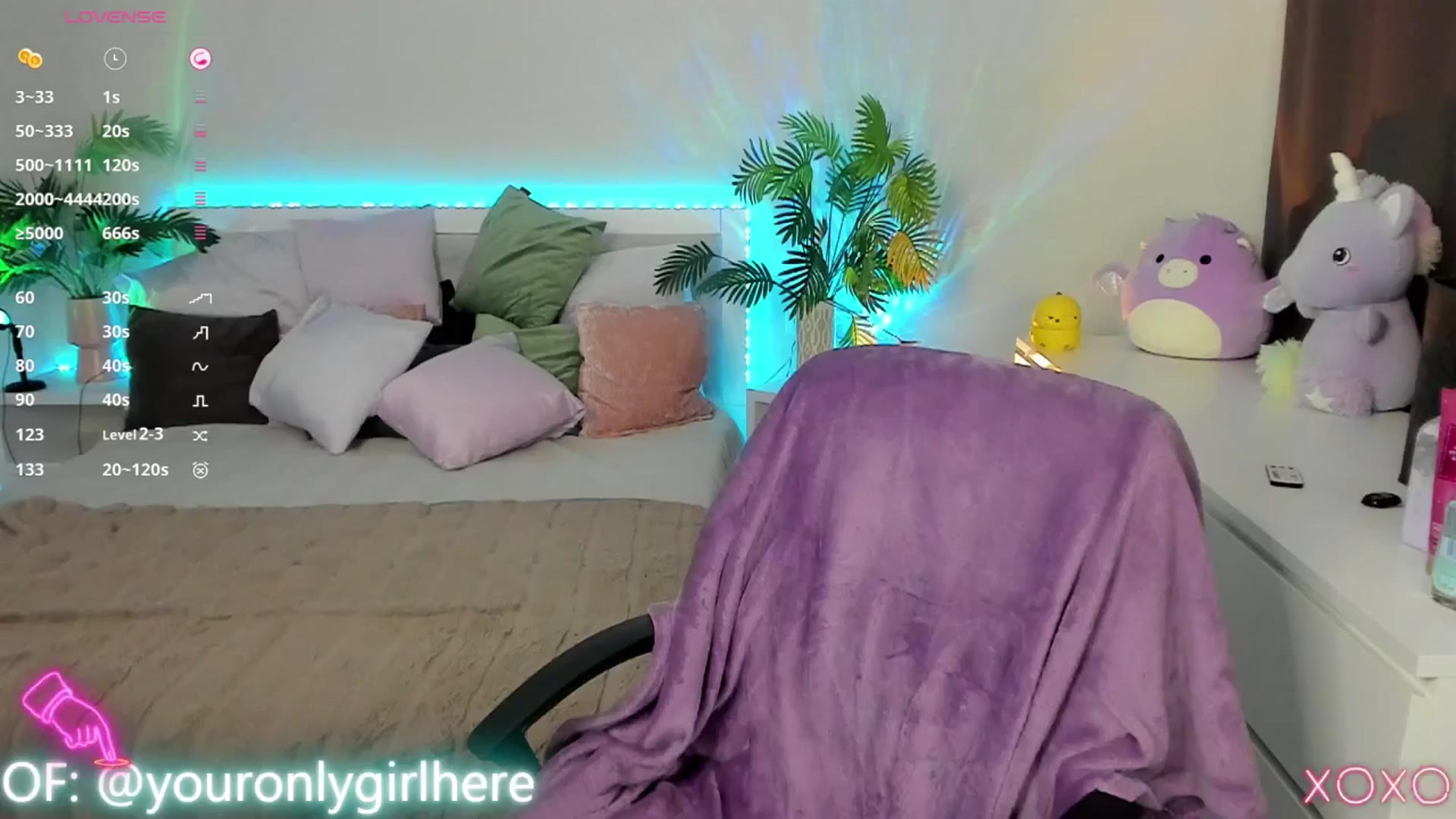 Gallery image thumbnail from Emmy_Emmy's myfreecams stream on, 05/07/2025, 08:29 image 14 of 20