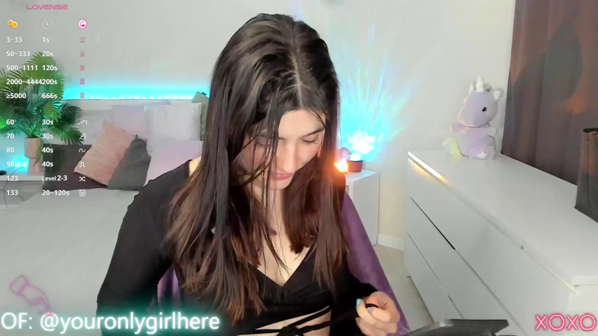 Gallery image thumbnail from Emmy_Emmy's myfreecams stream on, 05/10/2025, 07:17 image 6 of 20