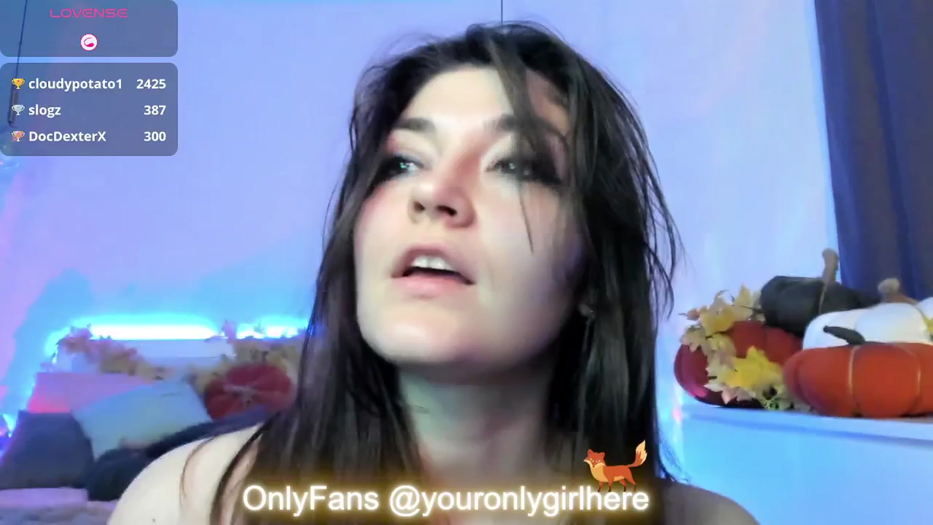 Gallery image thumbnail from Emmy_Emmy's myfreecams stream on, 10/14/2025, 14:49 image 17 of 20