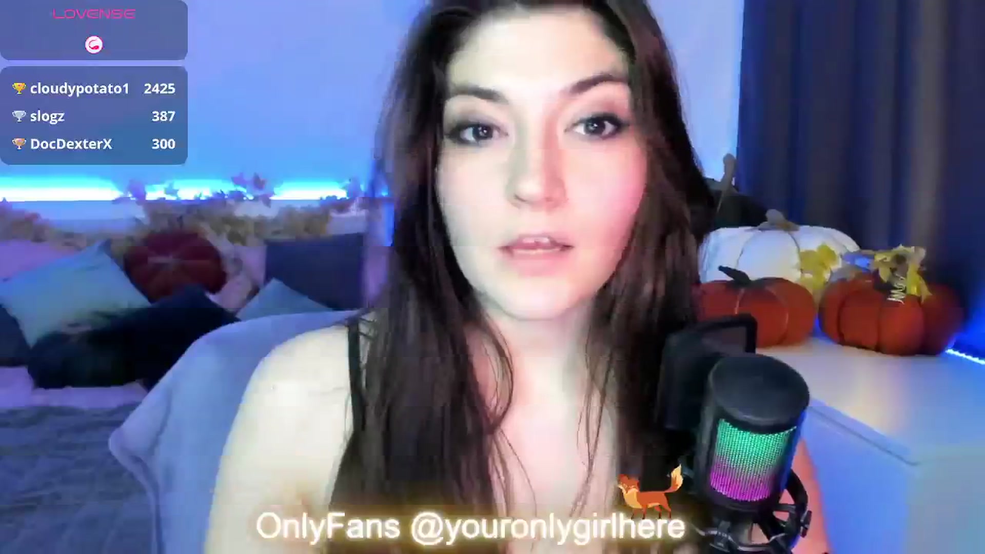 Gallery image thumbnail from Emmy_Emmy's myfreecams stream on, 10/14/2025, 14:49 image 19 of 20