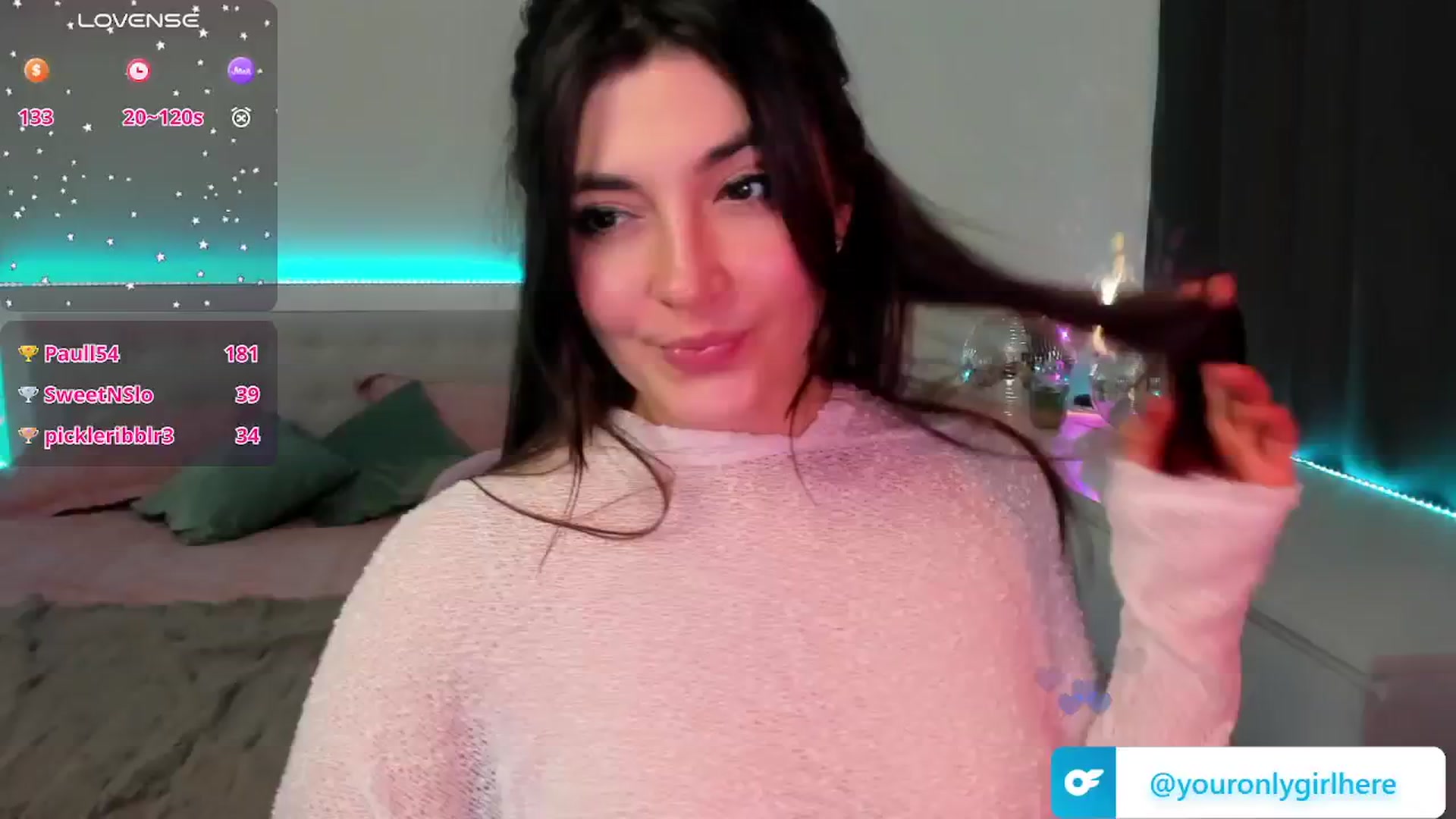 Gallery image thumbnail from Emmy_Emmy's myfreecams stream on, 01/03/2026, 13:41 image 2 of 20