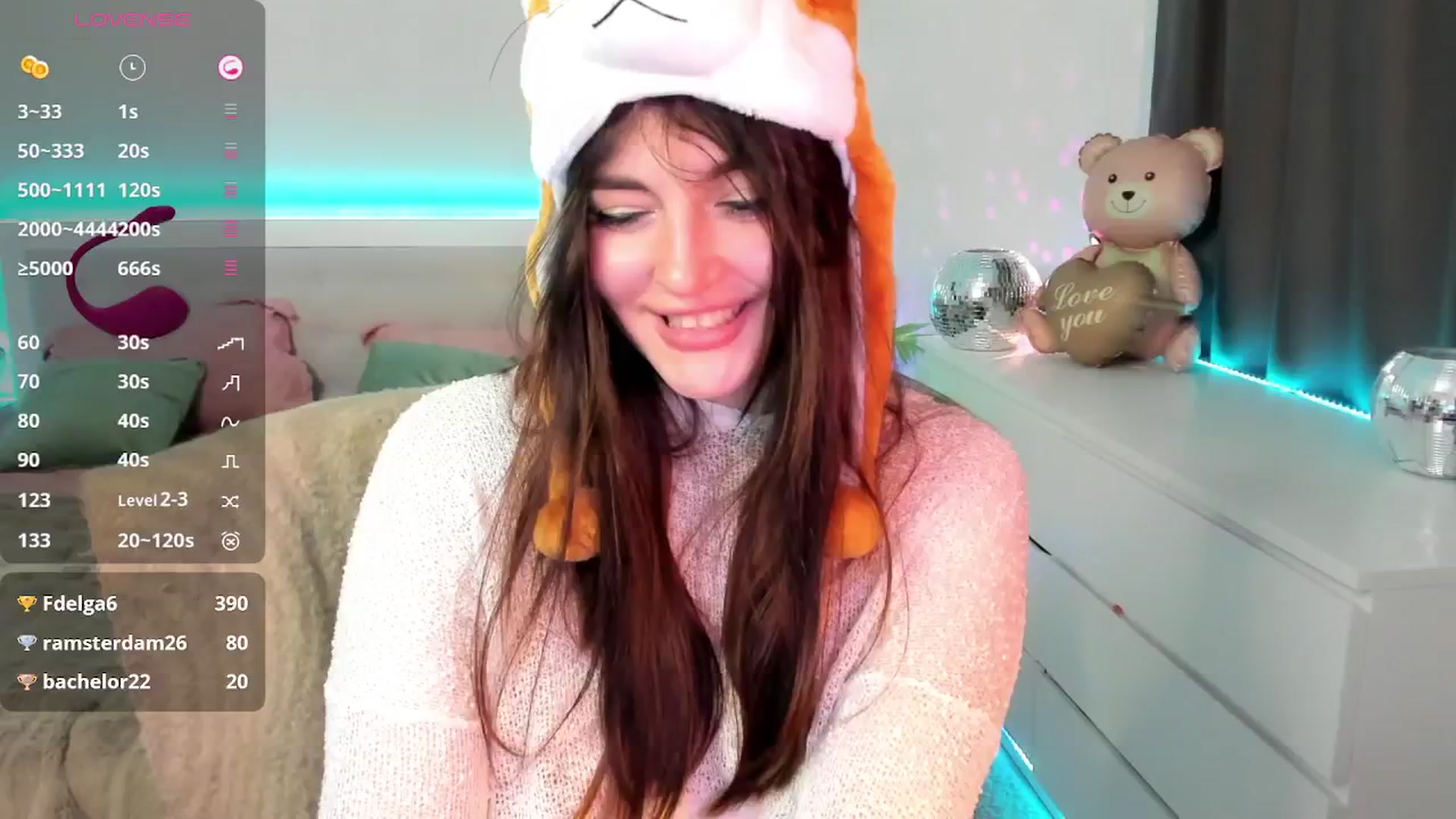 Gallery image thumbnail from Emmy_Emmy's myfreecams stream on, 01/26/2026, 13:57 image 9 of 20