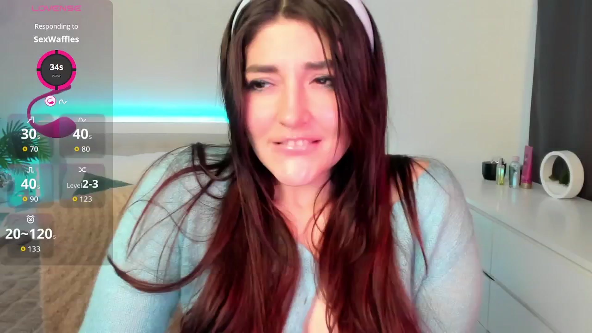 Gallery image thumbnail from Emmy_Emmy's myfreecams stream on, 03/28/2026, 13:22 image 4 of 20