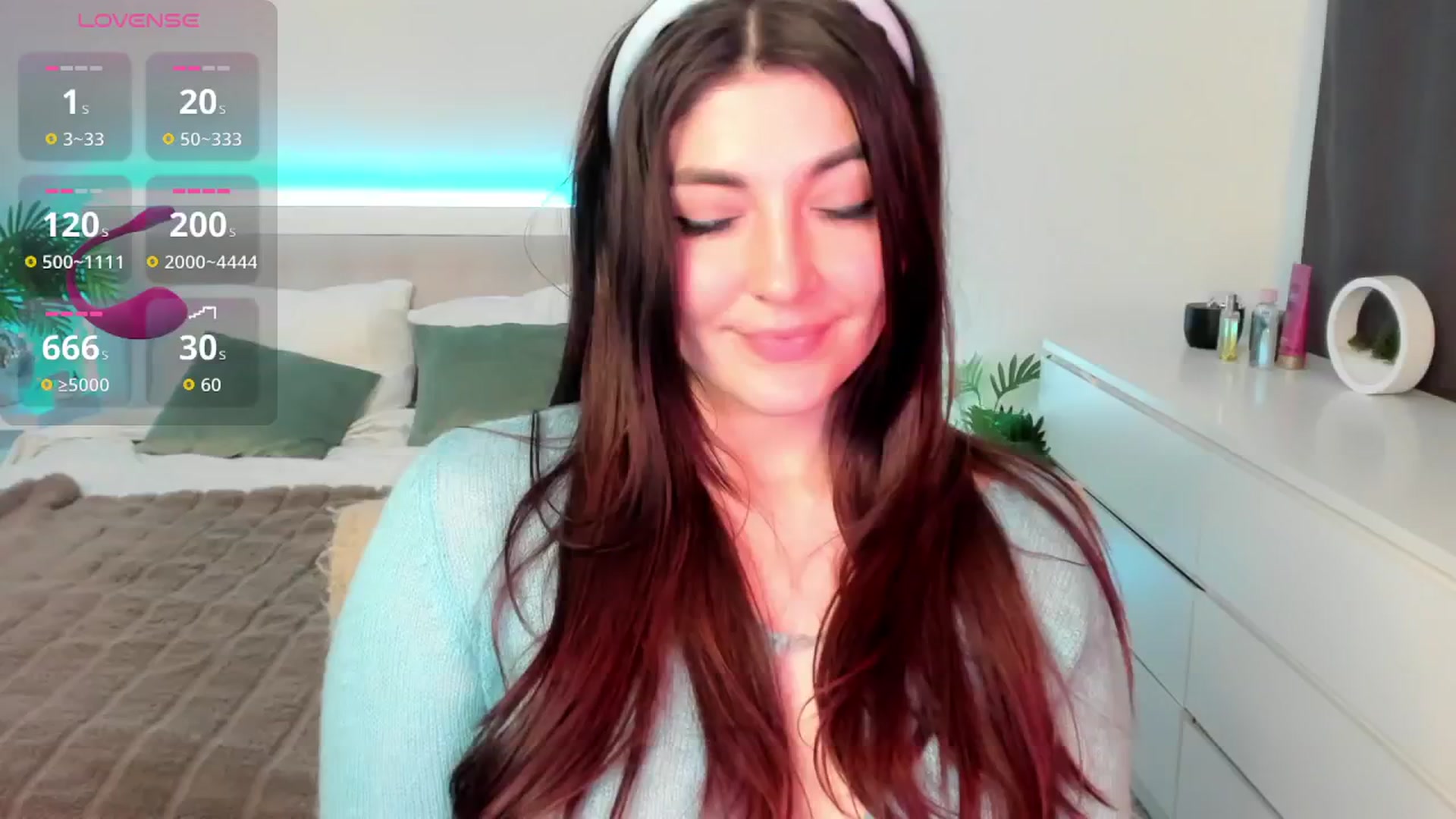 Gallery image thumbnail from Emmy_Emmy's myfreecams stream on, 03/28/2026, 13:22 image 16 of 20
