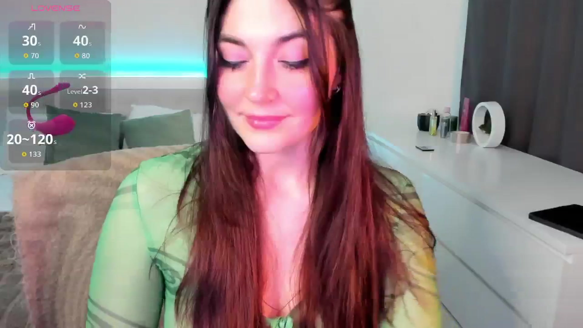Gallery image thumbnail from Emmy_Emmy's myfreecams stream on, 04/01/2026, 12:25 image 15 of 20