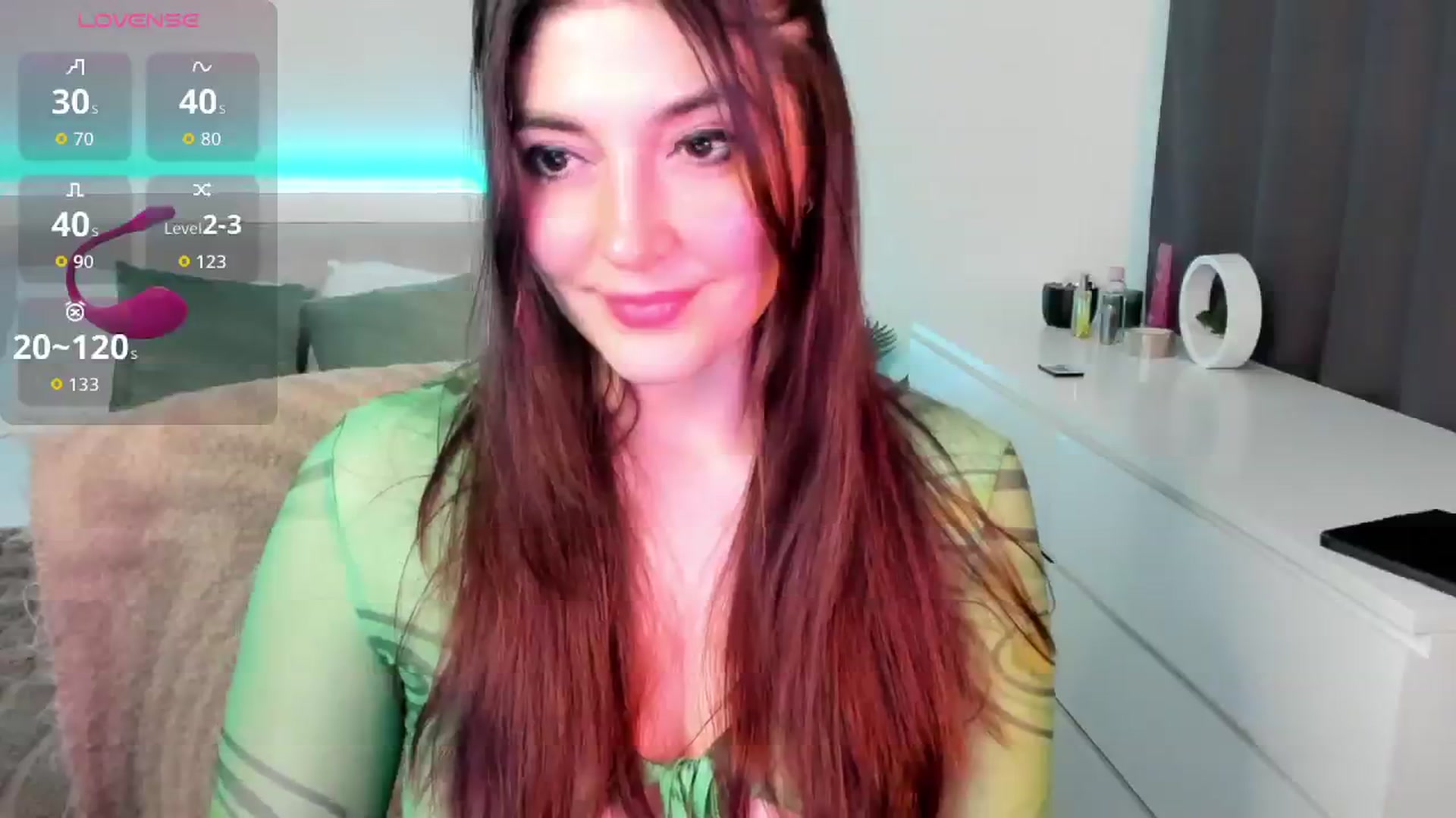 Gallery image thumbnail from Emmy_Emmy's myfreecams stream on, 04/01/2026, 12:25 image 17 of 20