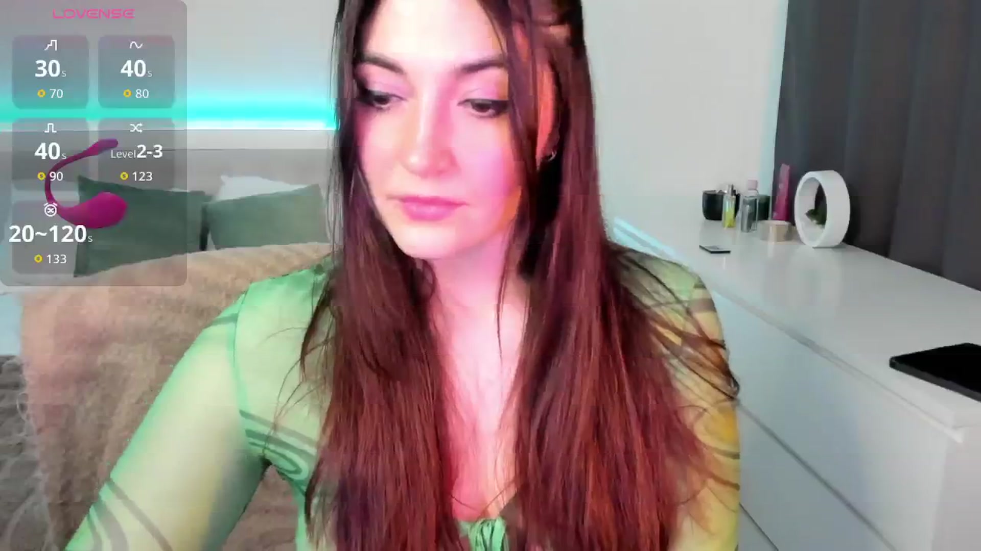Gallery image thumbnail from Emmy_Emmy's myfreecams stream on, 04/01/2026, 12:25 image 16 of 20