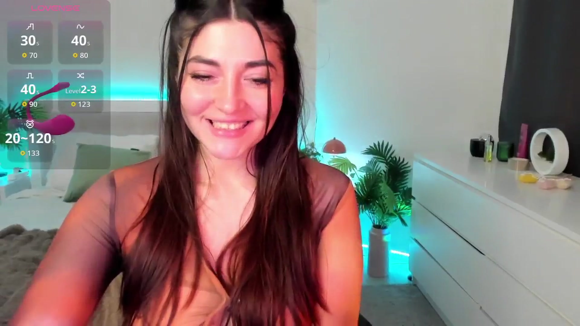 Gallery image thumbnail from Emmy_Emmy's myfreecams stream on, 04/06/2026, 11:50 image 16 of 20