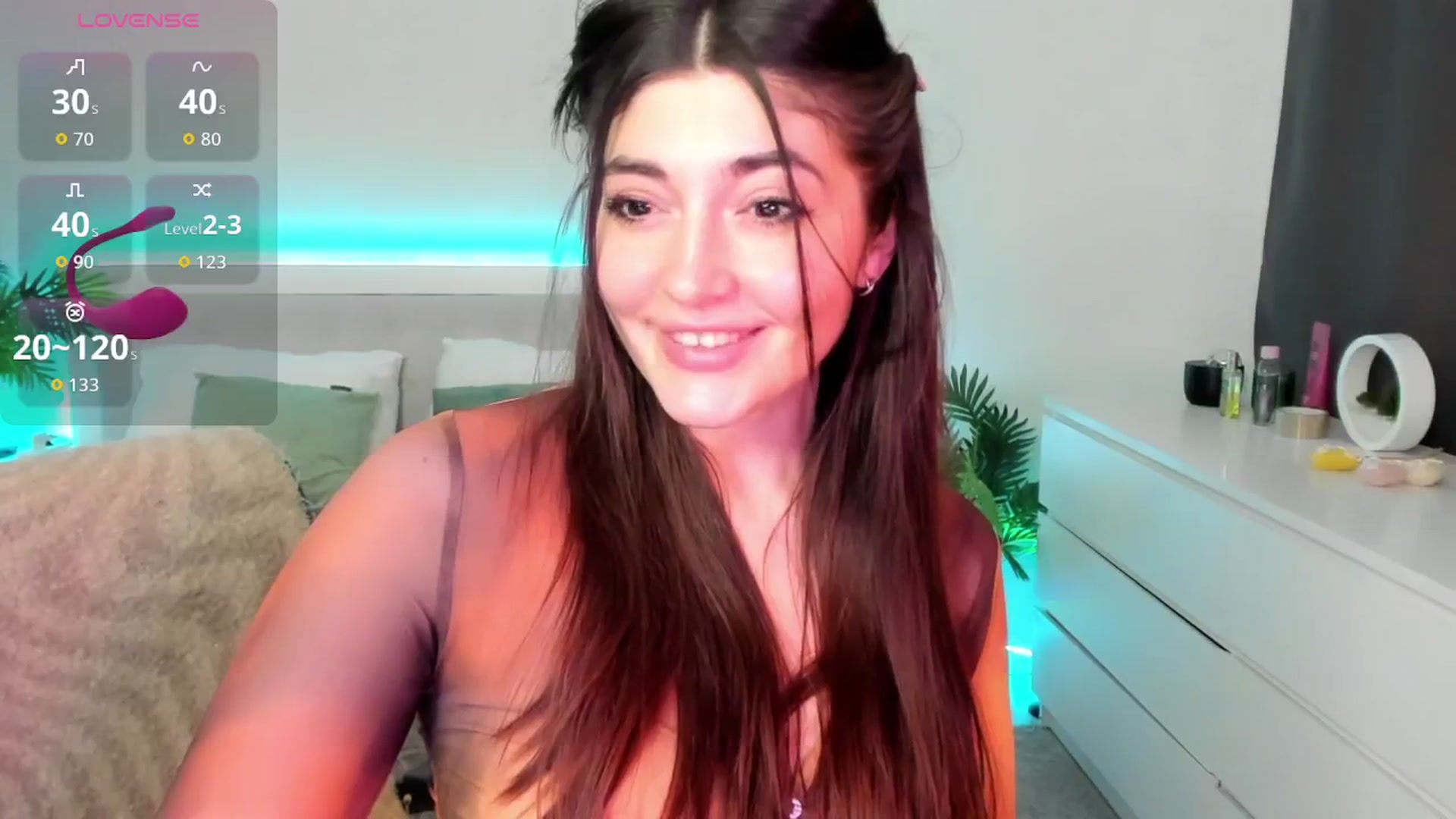 Gallery image thumbnail from Emmy_Emmy's myfreecams stream on, 04/06/2026, 11:50 image 2 of 20