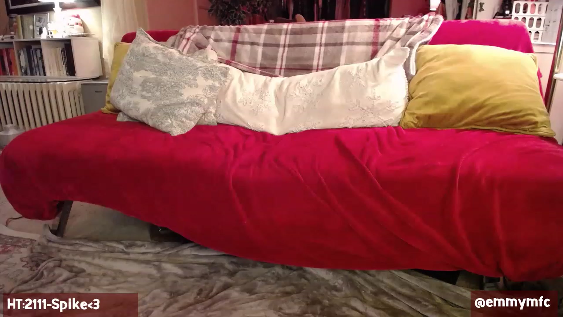 Gallery image thumbnail from Emmy_Rose's myfreecams stream on, 12/16/2022, 03:42 image 19 of 20